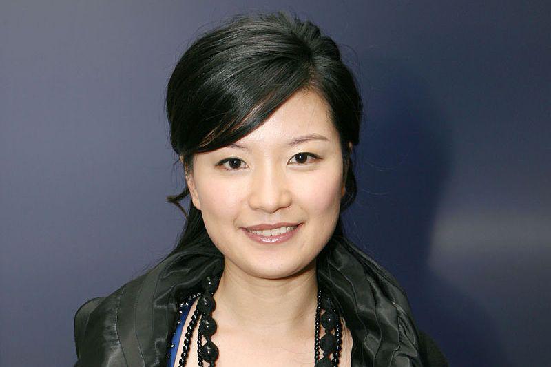 甘萍:从歌手到退圈嫁给国足名将 甘萍,90年代以《大哥你好吗》火遍