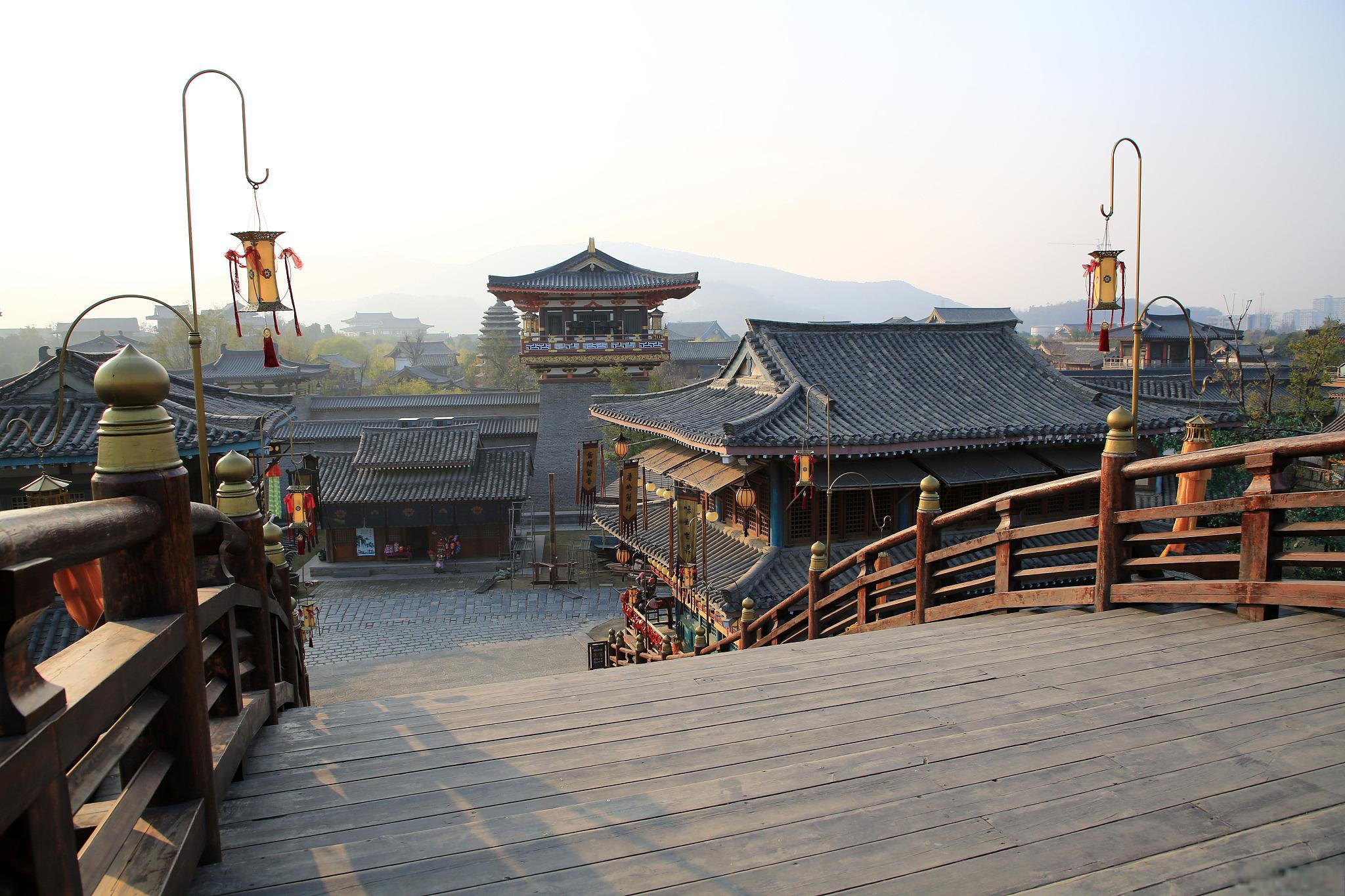 水浒城位于江苏省无锡市,是中国著名的影视拍摄基地和文化旅游景点