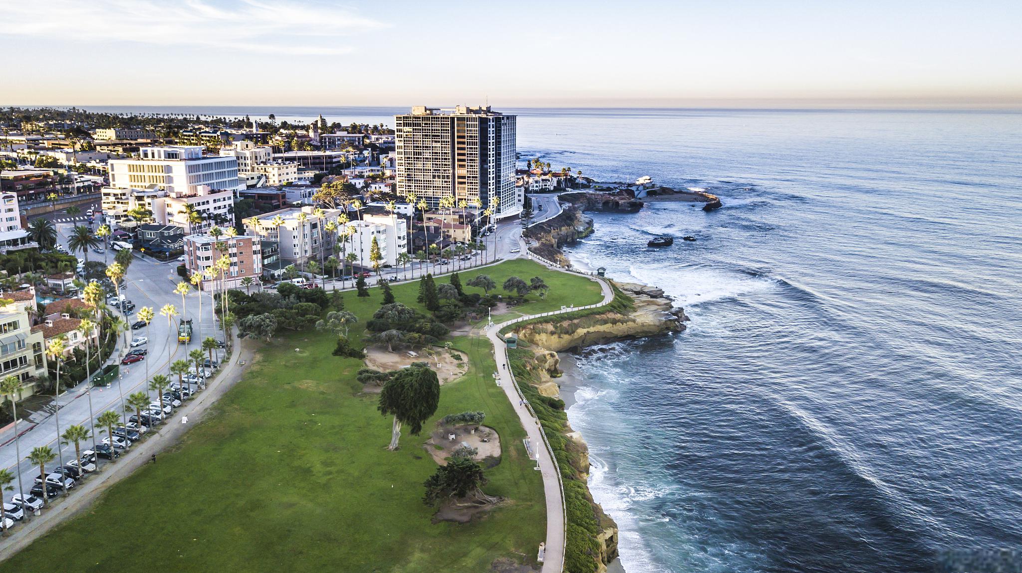 自然,历史,生态与旅游 维多利亚海岸位于澳大利亚的东南部,以其壮观的