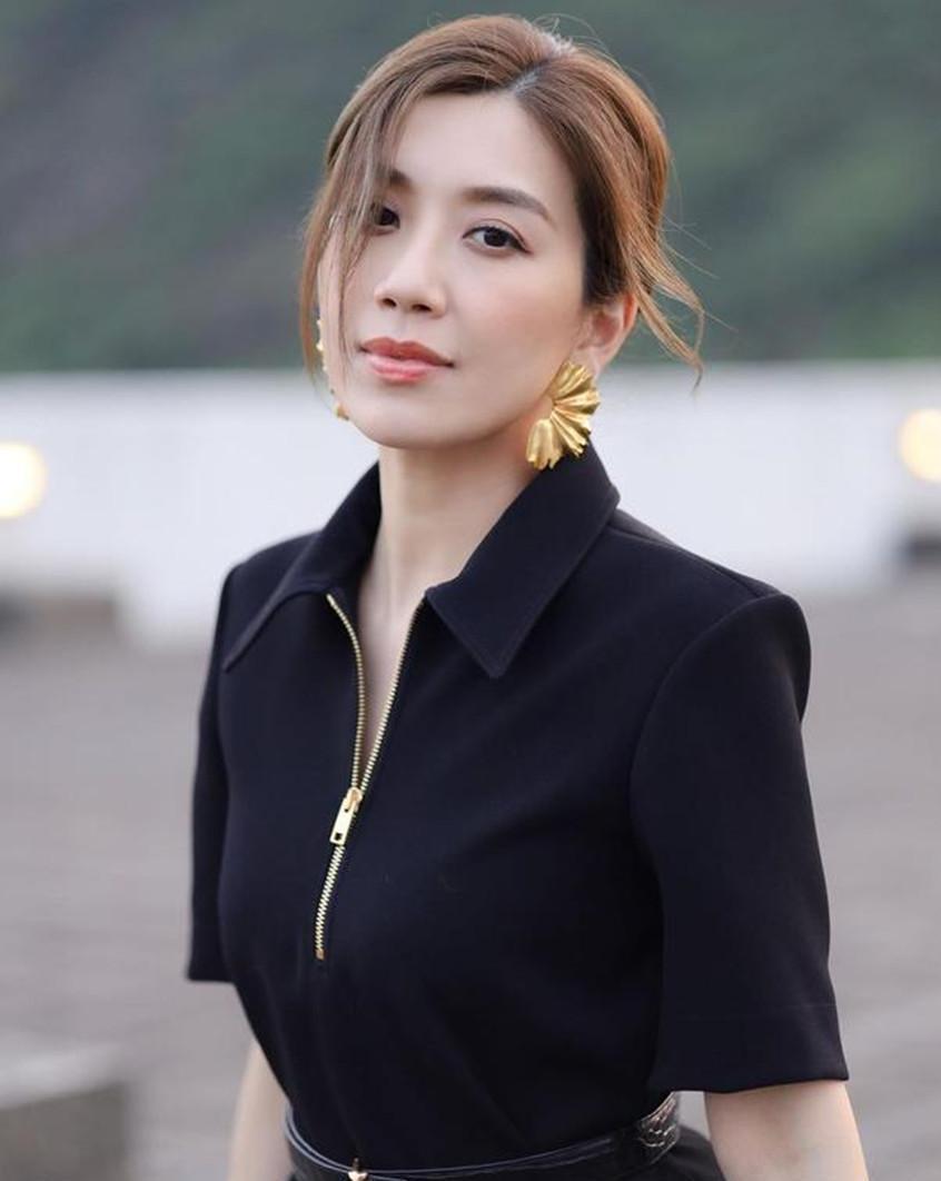 tvb十月喜事多,黄智雯和陈嘉慧接连宣布结婚 黄智雯和陈嘉慧接连宣布