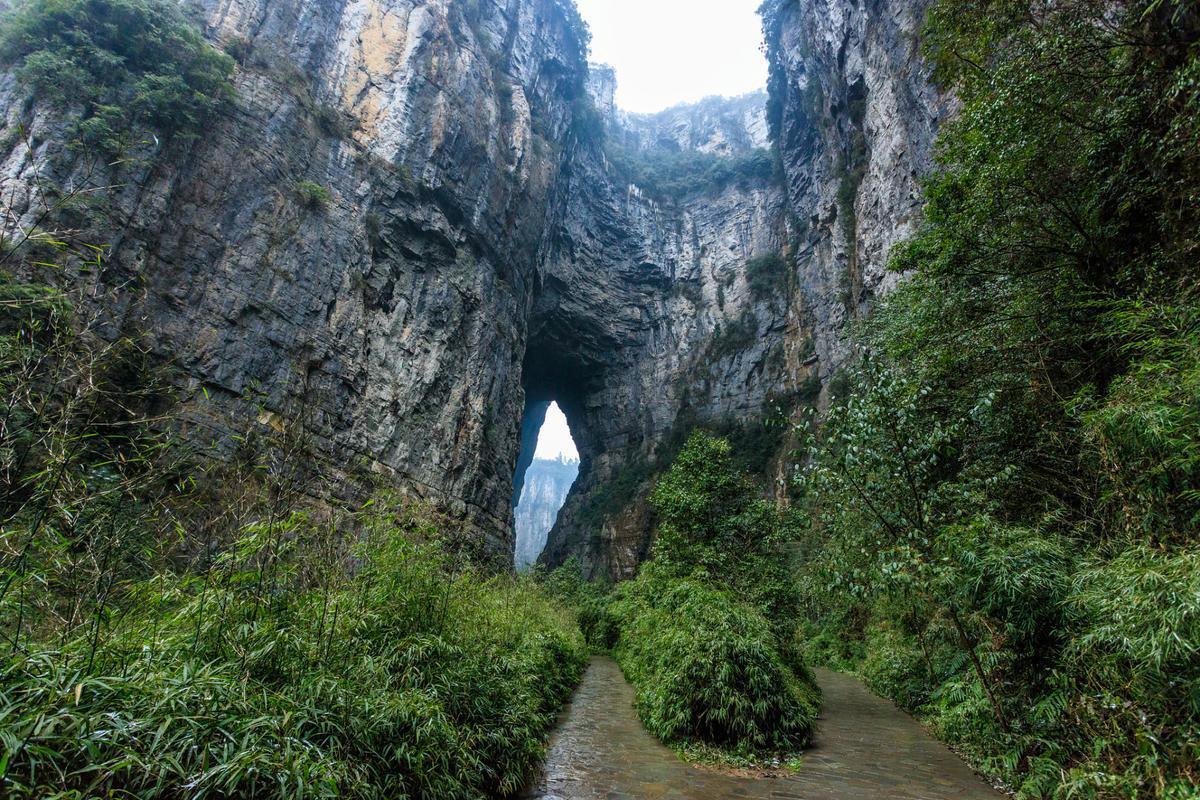 武隆喀斯特旅游区攻略 武隆喀斯特旅游区位于重庆市,是一个集自然风光