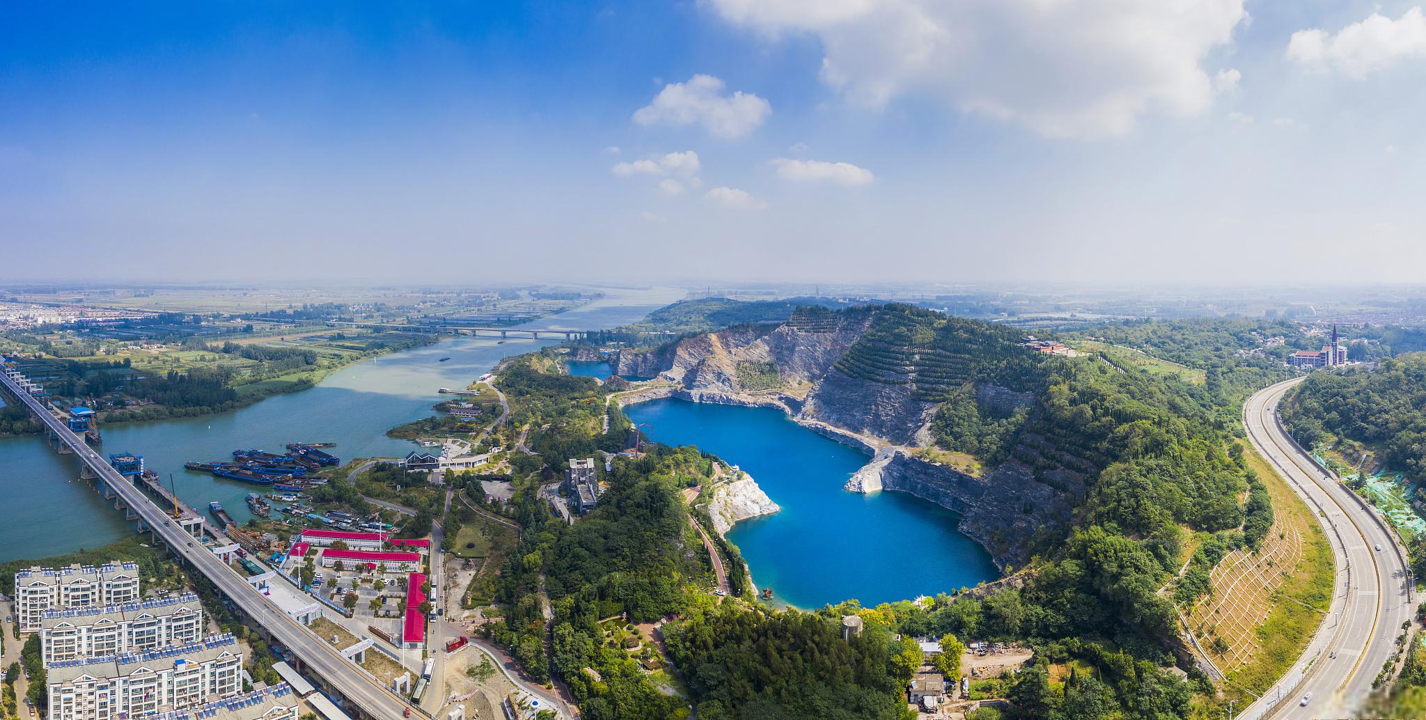 盱眙县旅游攻略 盱眙县,位于江苏省淮安市,拥有得天独厚的自然环境和