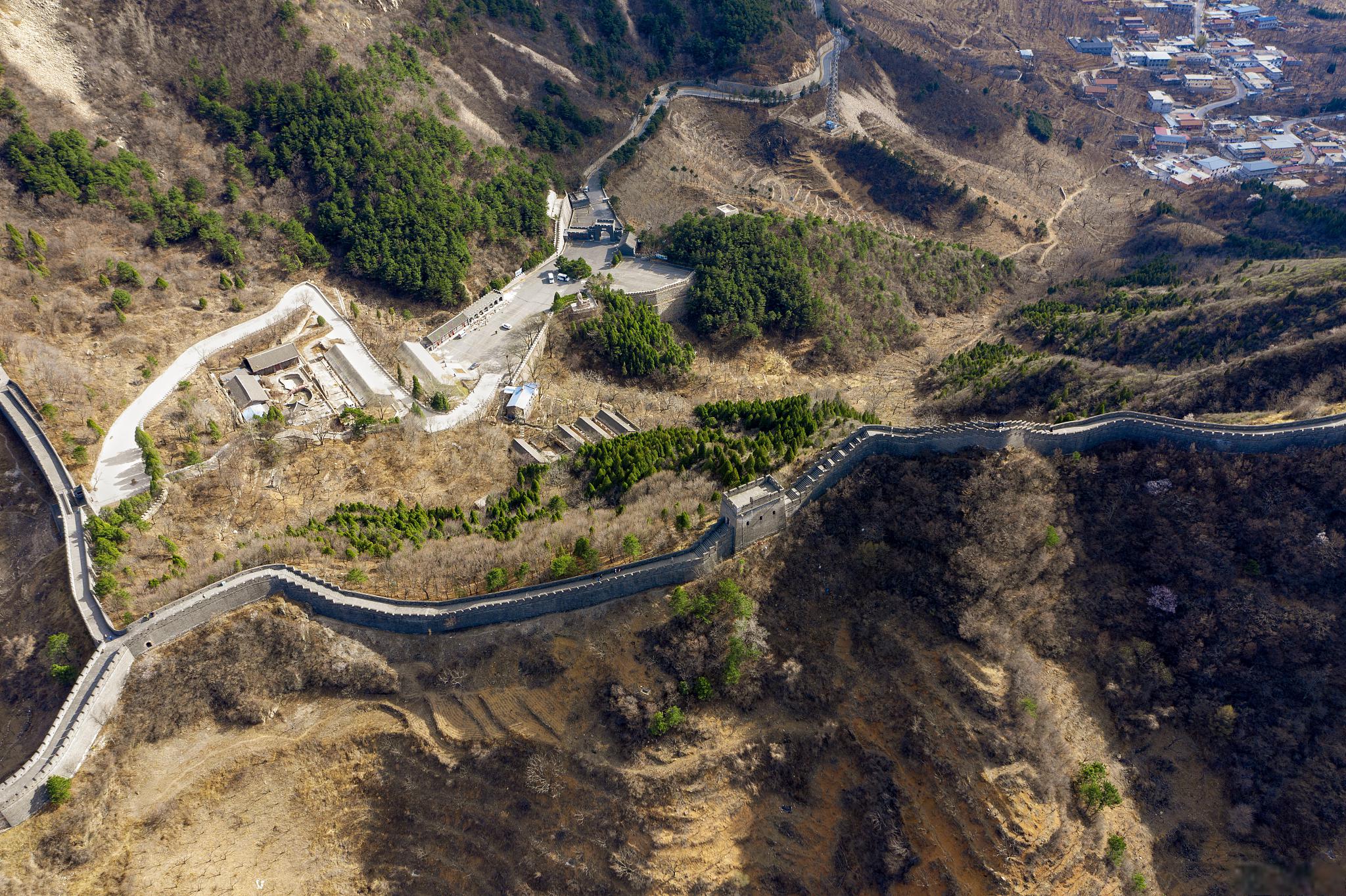 八仙洞——黄崖关村的神秘古迹 天津市蓟县的津围公路附近,有一座美丽