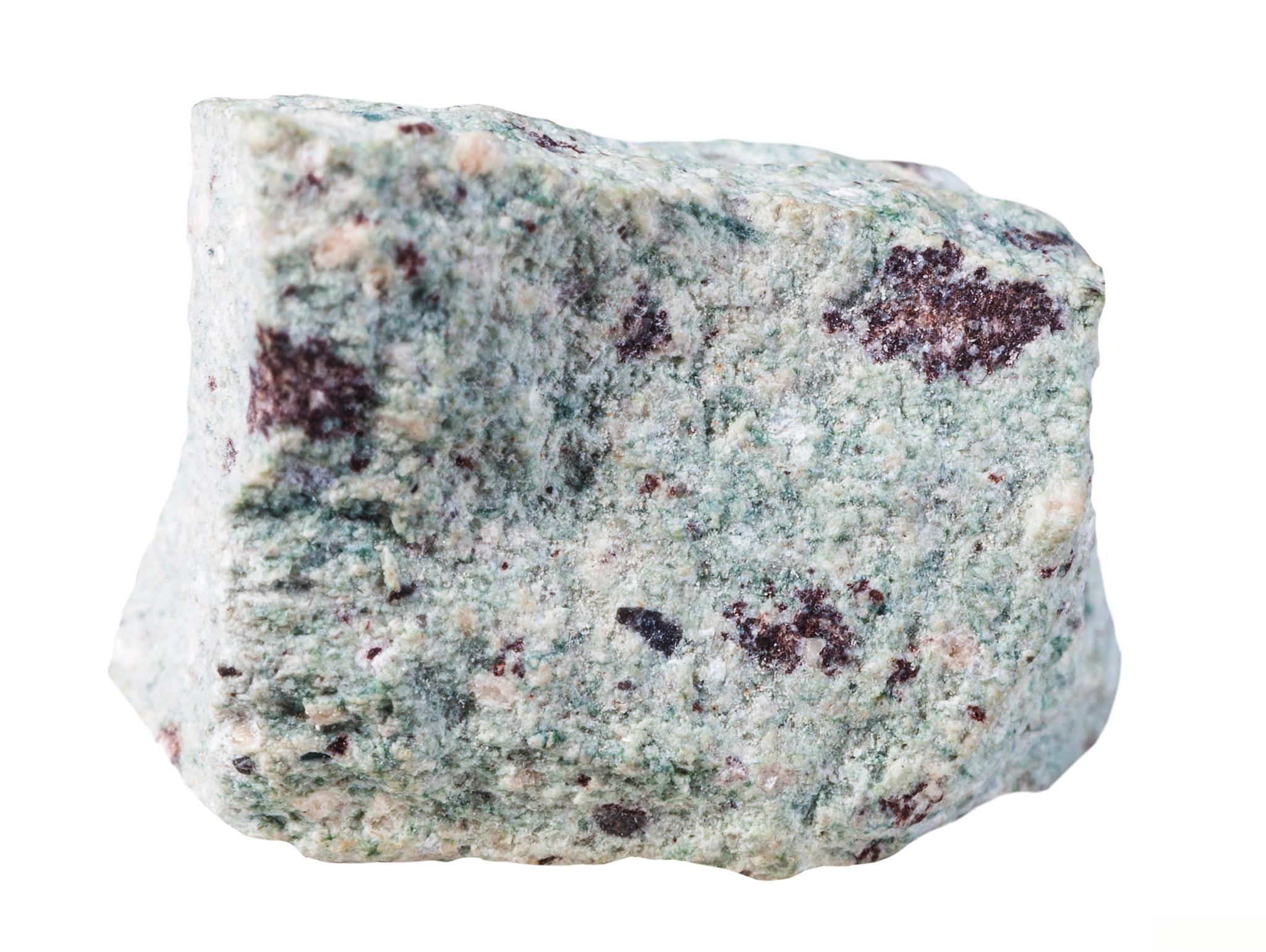 镁铁闪石进口报关指南 镁铁闪石是一种常见的岩石成分,广泛用于建筑