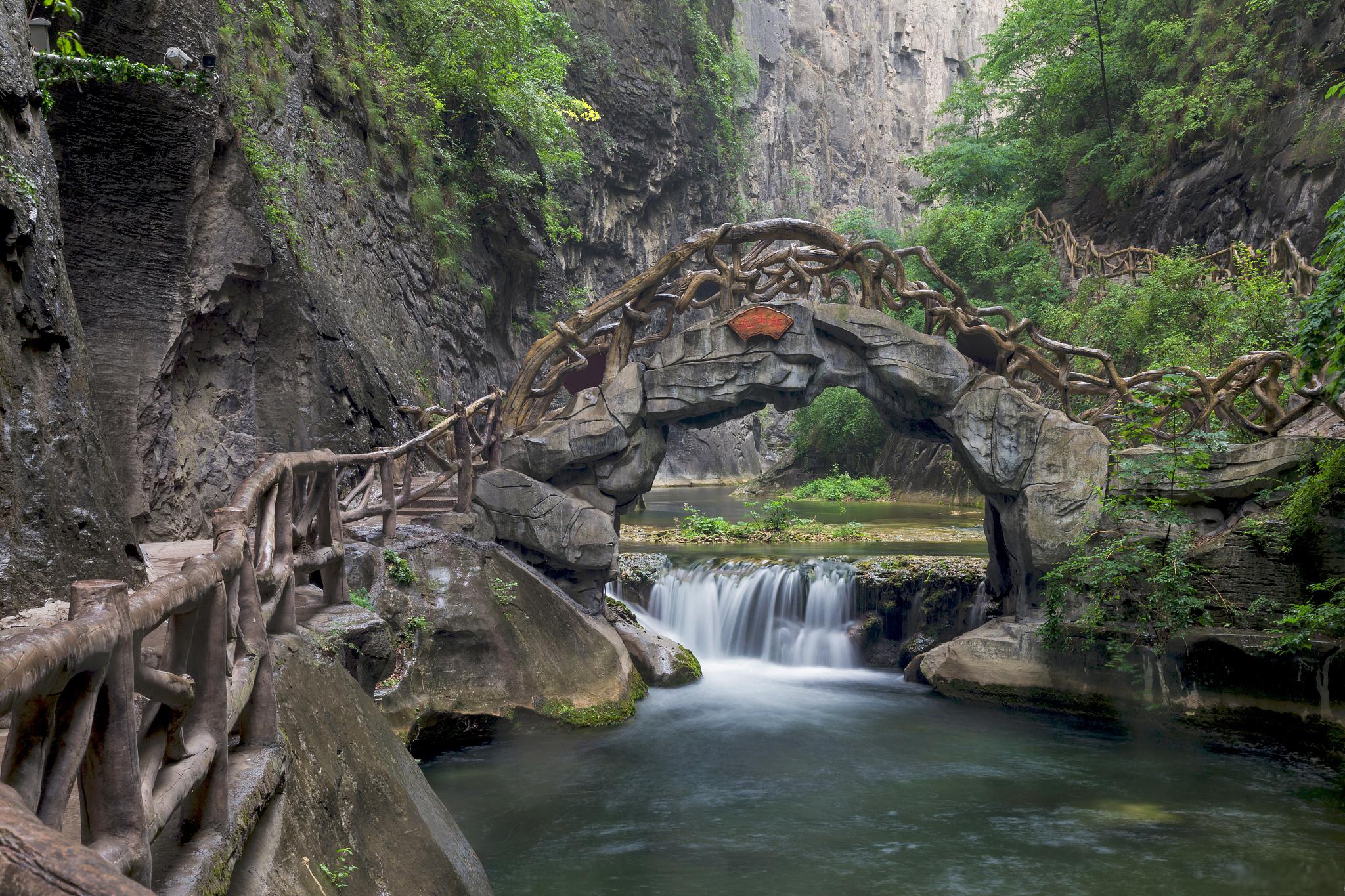 八泉峡景区 八泉峡景区位于山西省长治市壶关县,是太行山大峡谷中最为