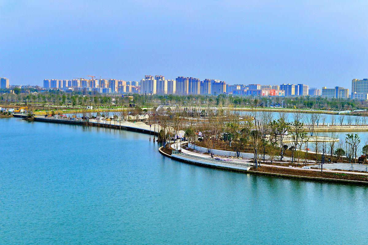 上海金海湖,值得一去的综合性景区 上海金海湖,位于上海市的浦东新区