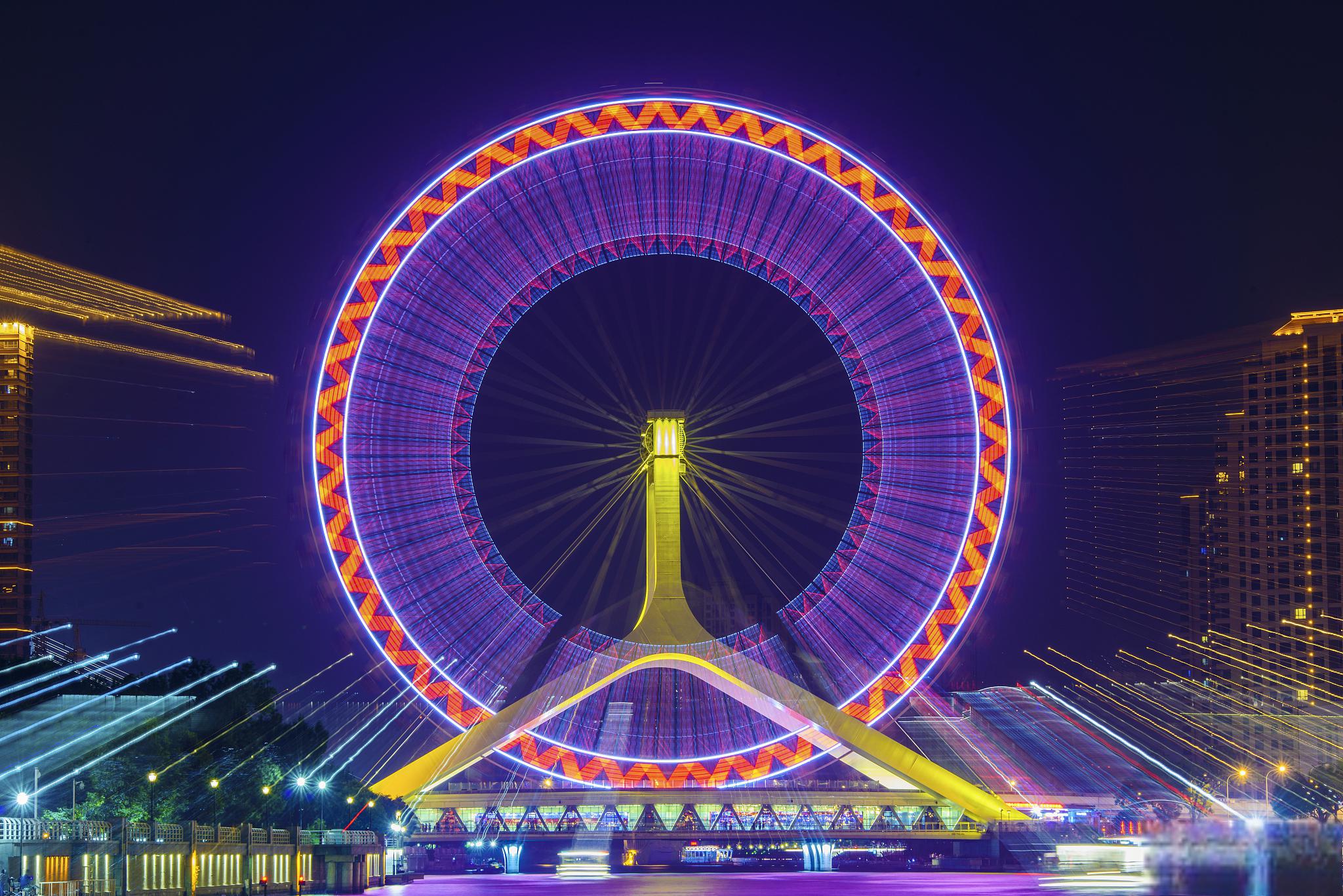 玩转天津之眼攻略 天津之眼,全球第二高摩天轮,是天津的一个重要旅游