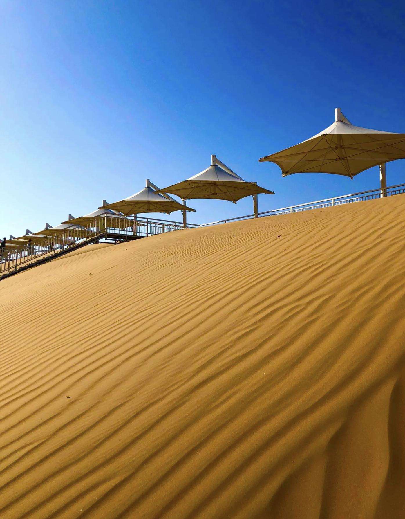 响沙湾景区,一个神奇的地方 响沙湾景区,这个位于中国内蒙古鄂尔多斯