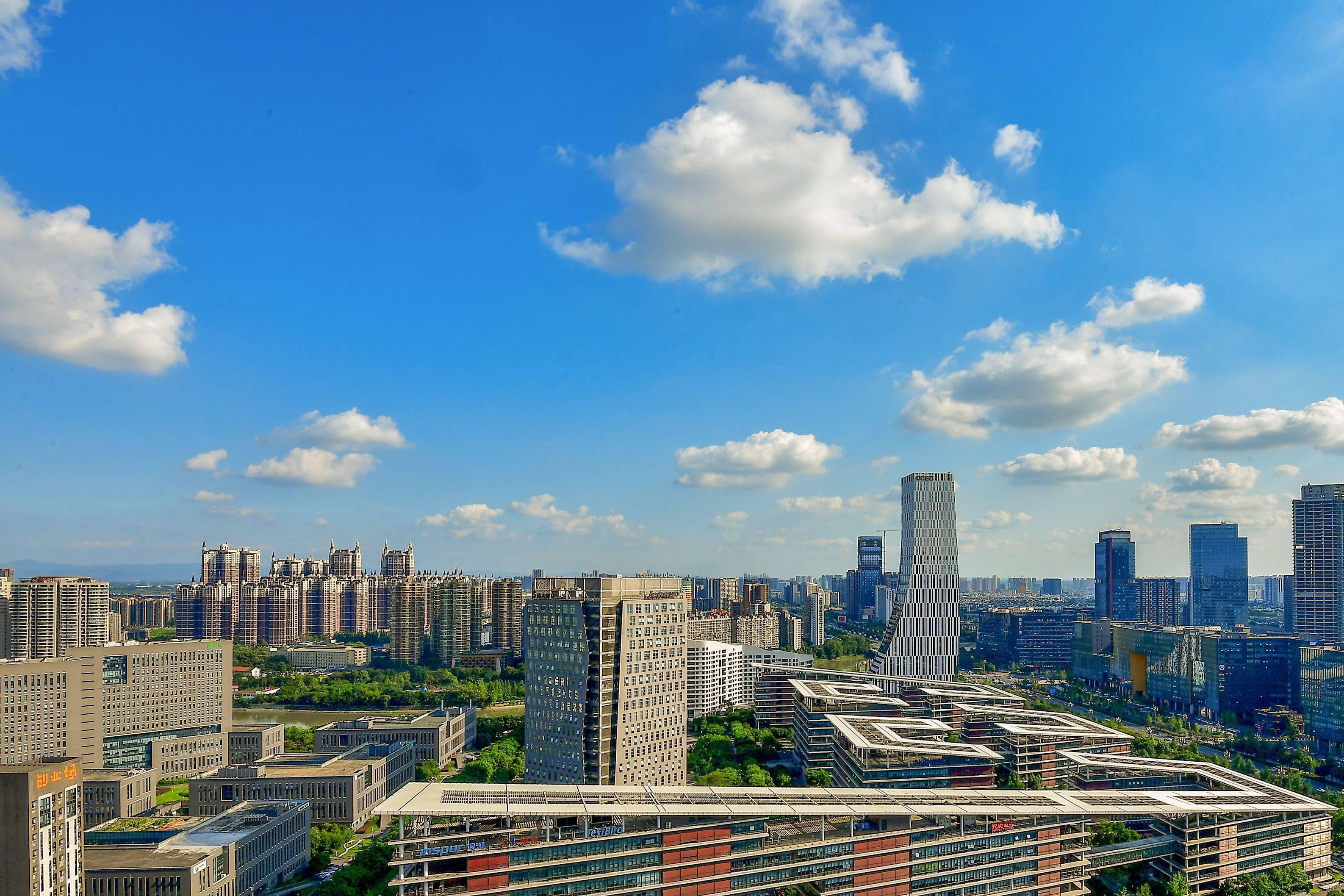 成都:西部地区最具全球影响力的现代化国际大都市 本文将深入探讨成都