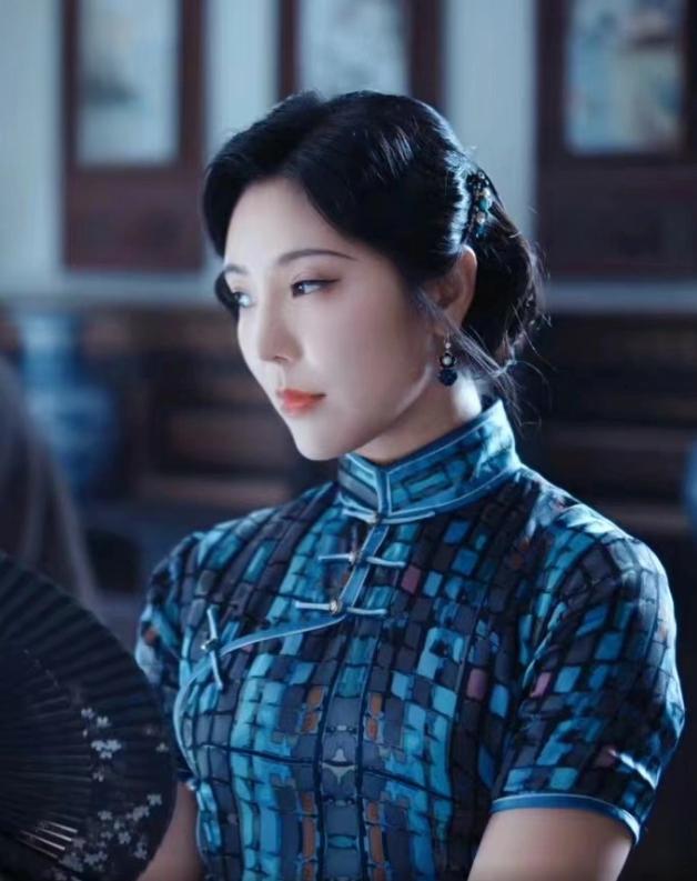 赵奕欢新剧中面部僵硬惹争议 赵奕欢在电视剧《梅花红桃》中的表现