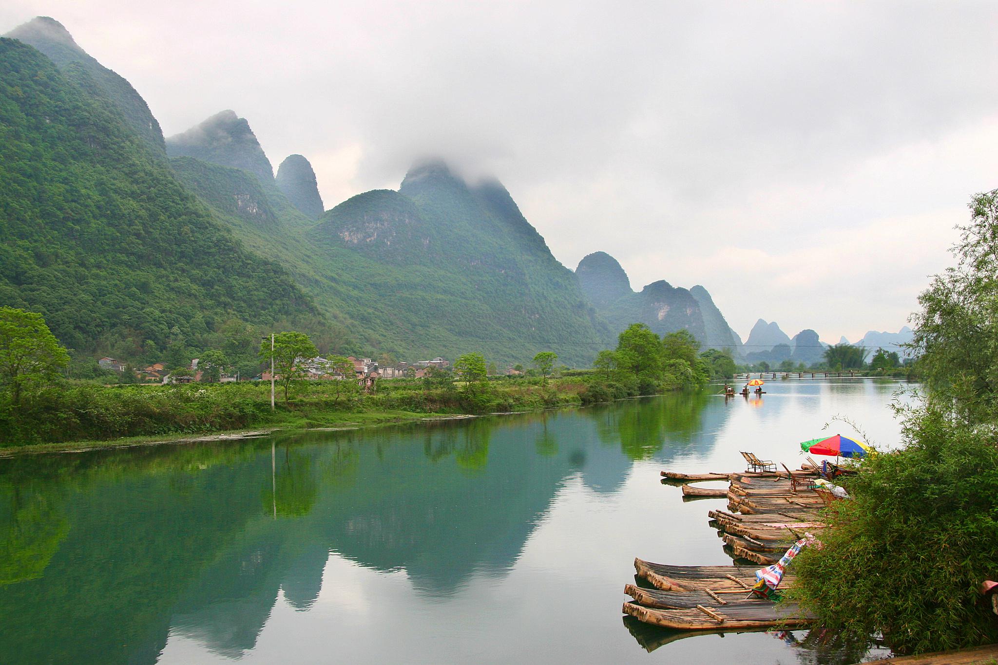 漓江兴坪码头 这里是游览漓江的起点,可以欣