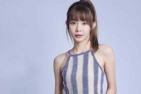 因身体不适临时请假,晒出美照分享近况