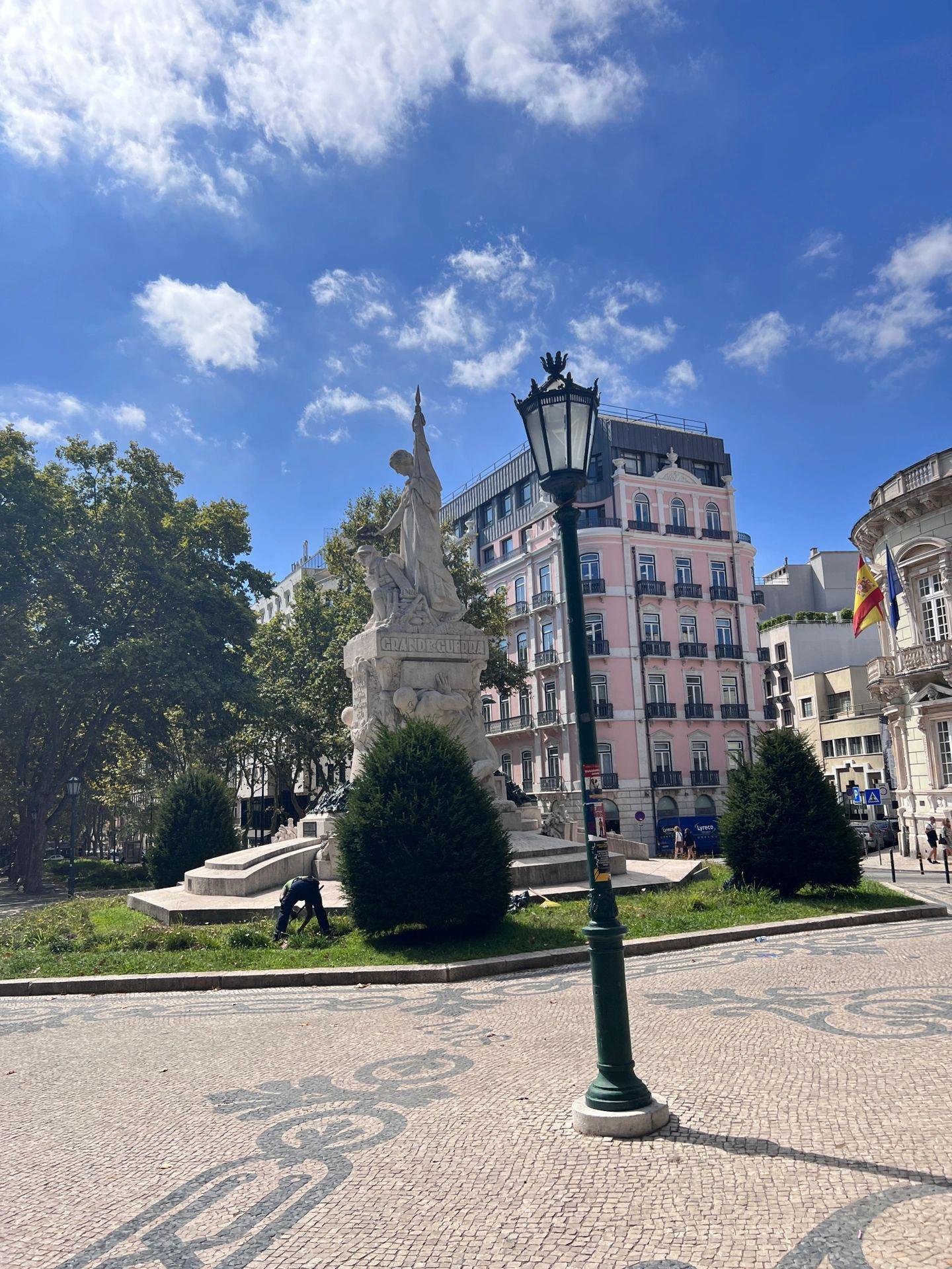 里斯本自由大道,一条充满魅力的街道 漫步在里斯本自由大道上,仿佛