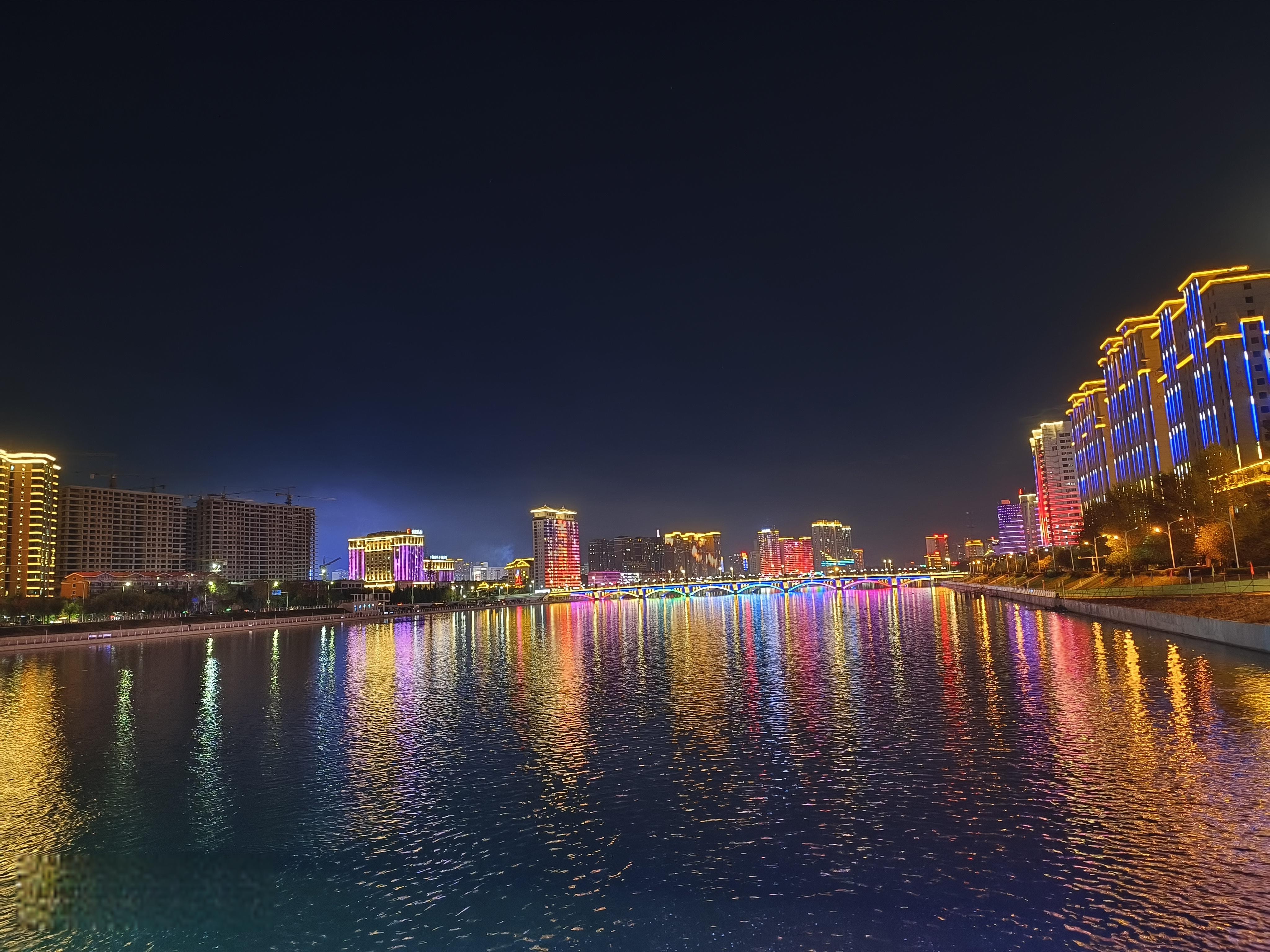 仰望星空,感受滨河公园的美丽月光 91夜晚的滨河公园 滨河公园是一