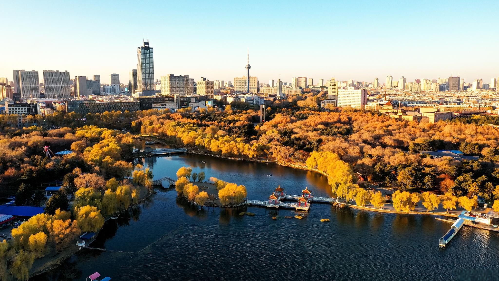吉林旅游攻略 吉林是我国东北地区的一颗璀璨明珠,拥有丰富的自然资源