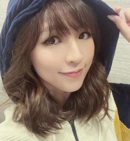 tvb童颜女神孙慧雪离巢 孙慧雪在tvb拍了十七年的戏,拍了一百多部电视