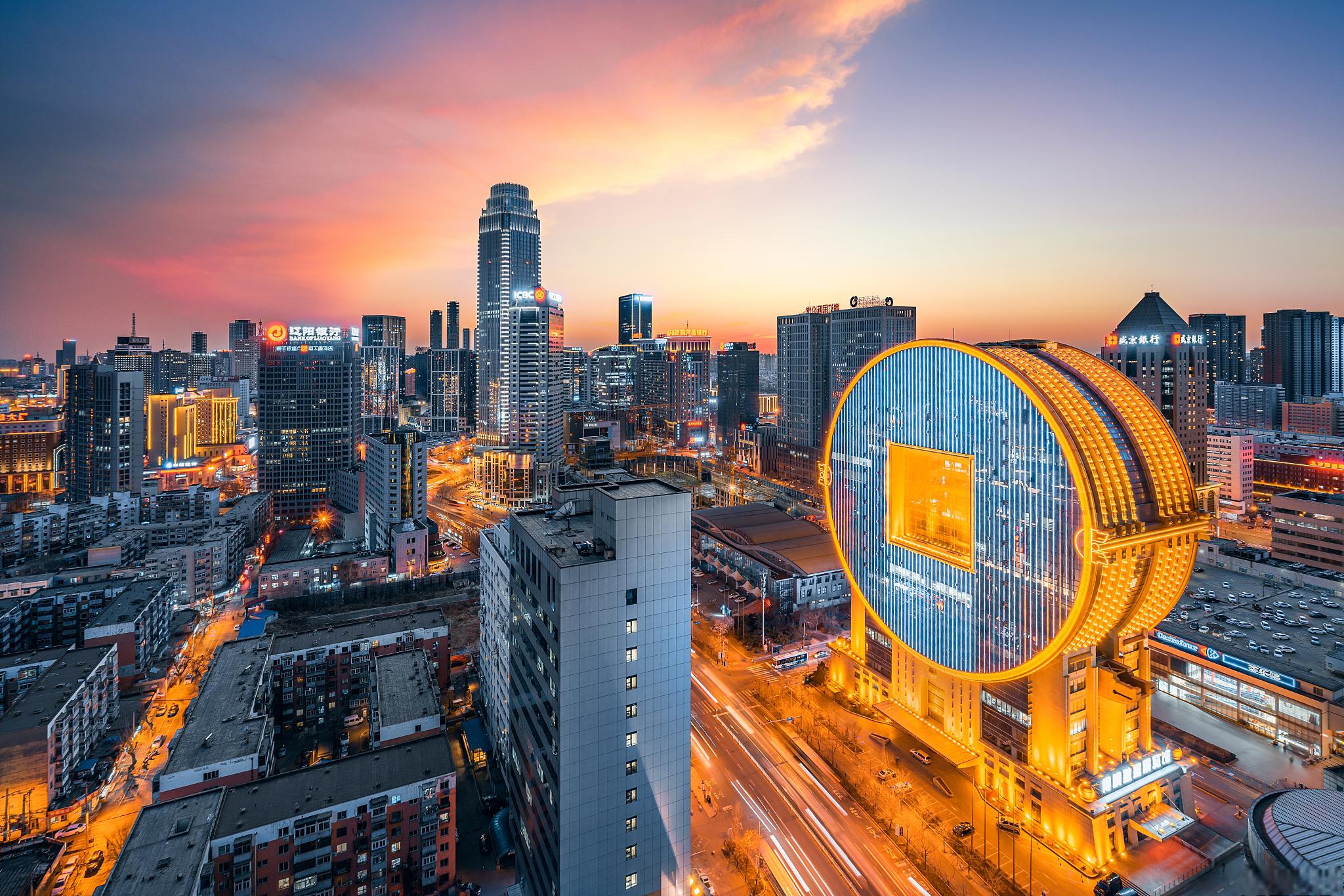 沈阳:东方鲁尔的经济中心 沈阳市作为东北地区的重要中心城市,曾被誉