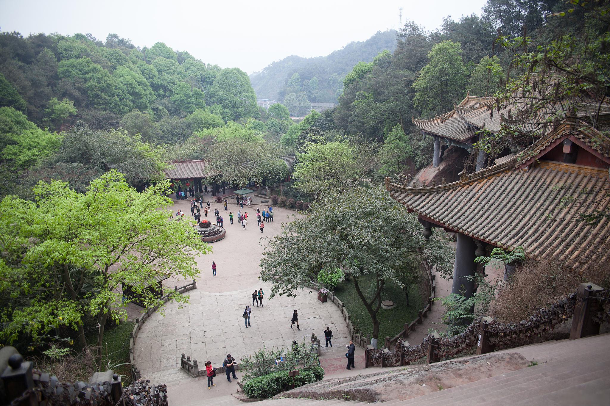阆中天宫院风水文化景区 阆中天宫院风水文化景区,位于中国四川省南充