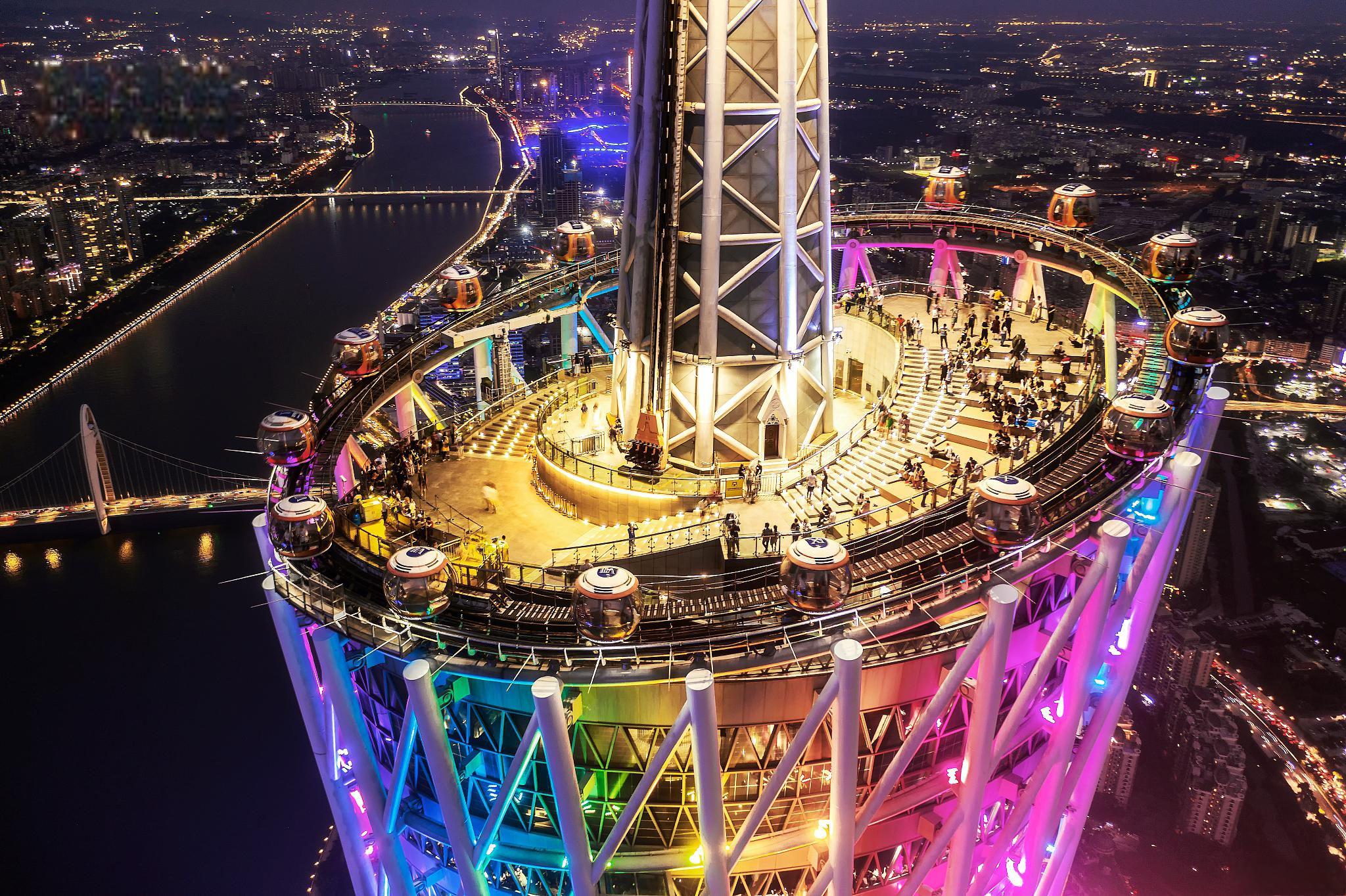 以中国第一,世界第三观光塔的地位,向世人展示腾飞广州