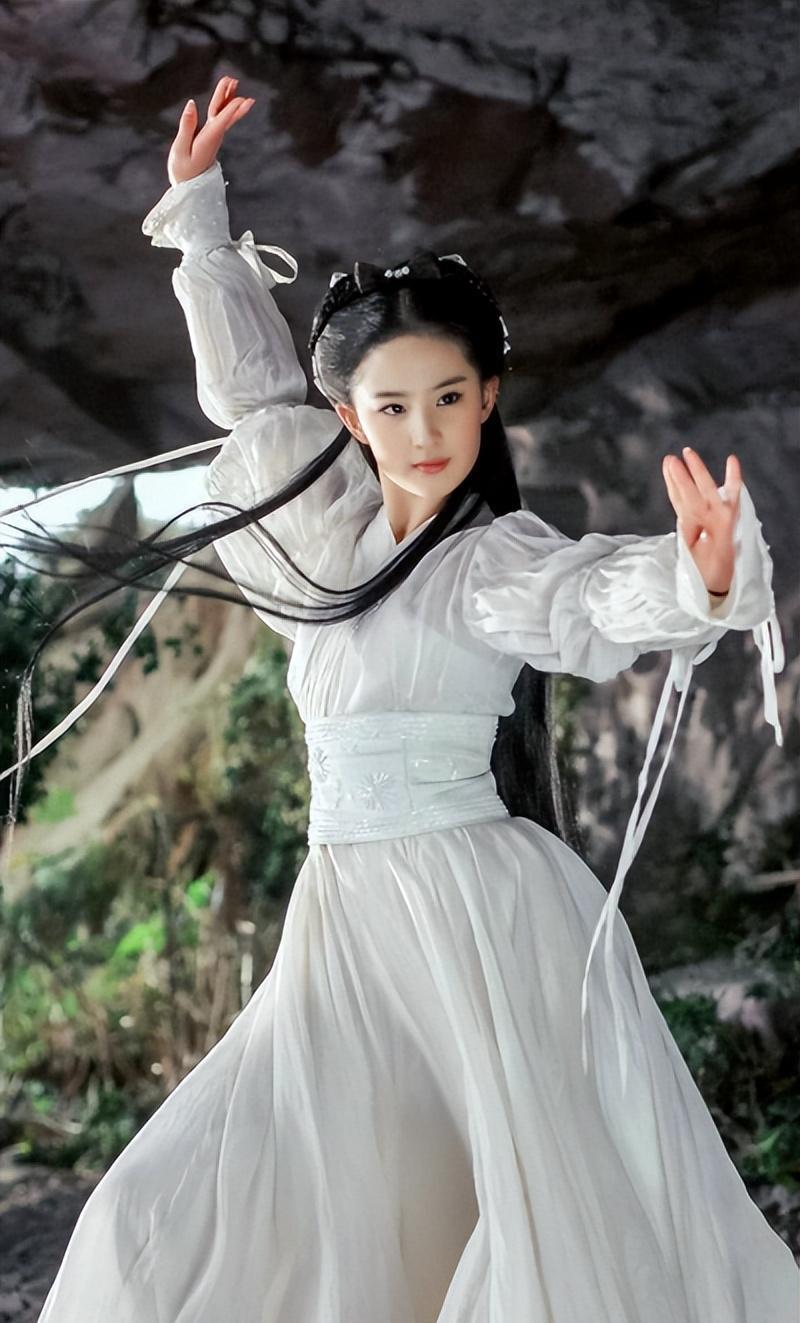 刘亦菲:人生赢家之路 刘亦菲,华语影坛的天仙级女演员,出道20年来一直