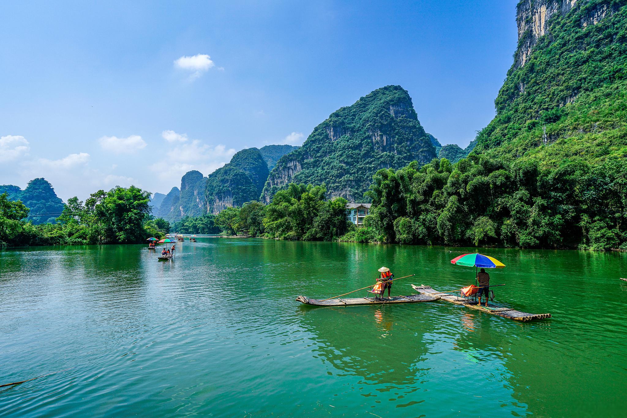 桂林,位于中国广西壮族自治区南部,以其独特的地貌和风景而闻名于世