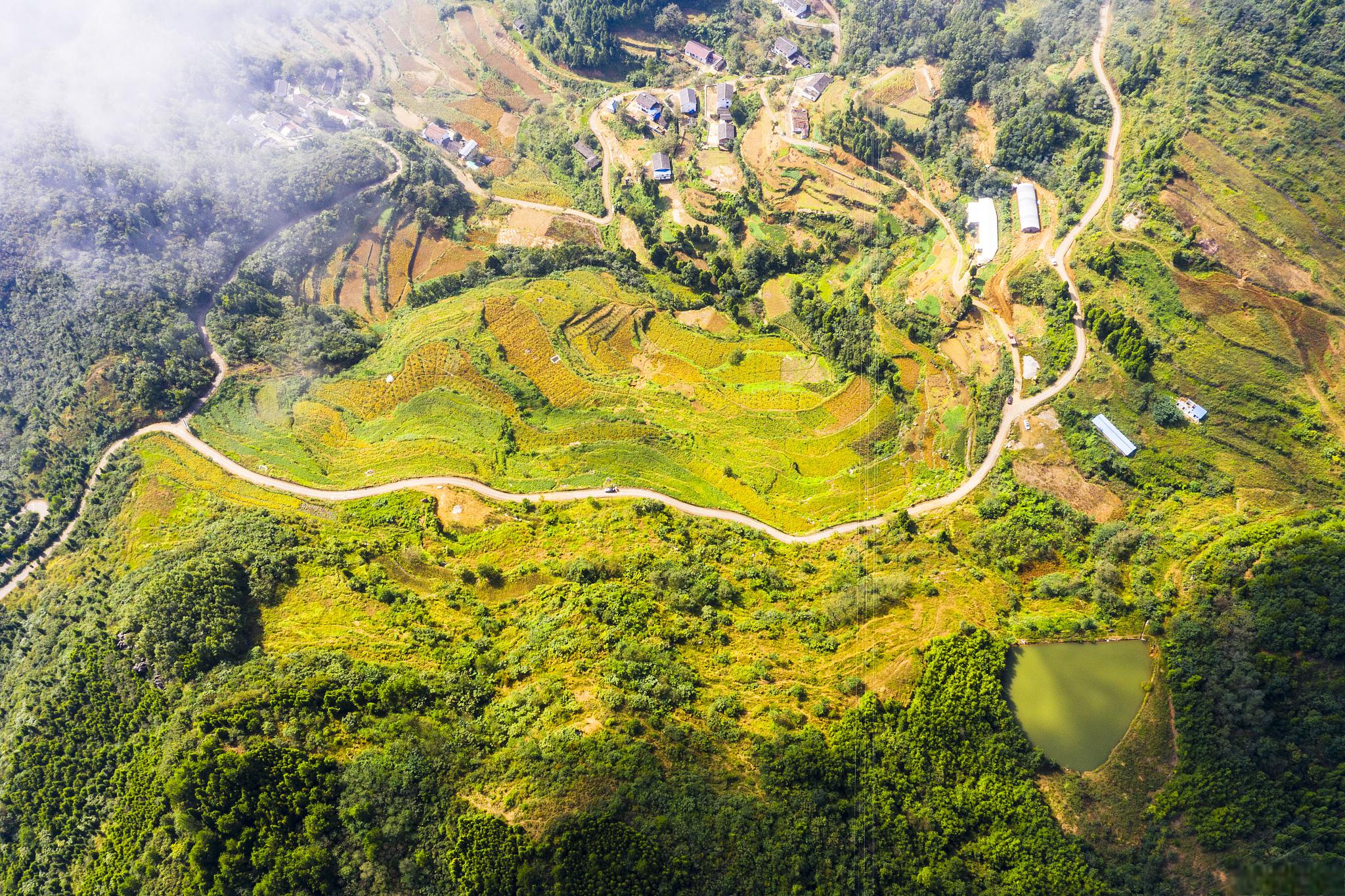 甘洛县旅游景点推荐 甘洛县,位于四川省西南部,拥有得天独厚的自然
