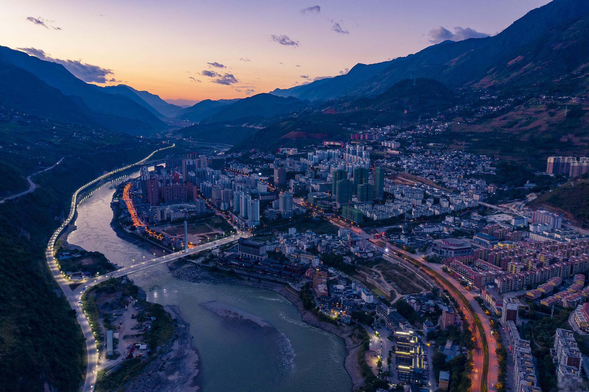 探索米易县的十大旅游胜地 米易县是一个位于中国四川省攀枝花市的