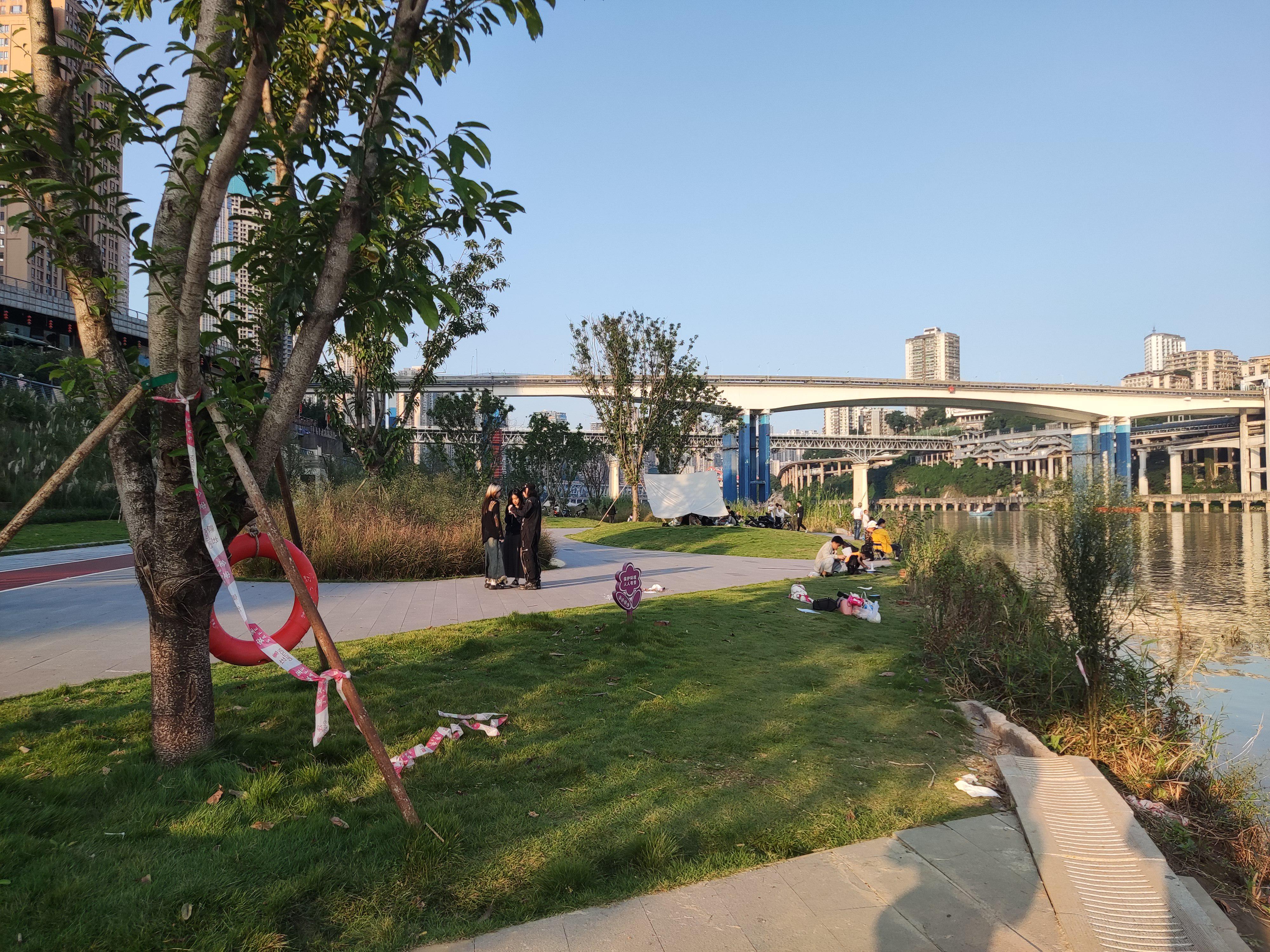 重庆最有名的网红景点——相国寺码头公园 在重庆创造的诸多奇迹当中