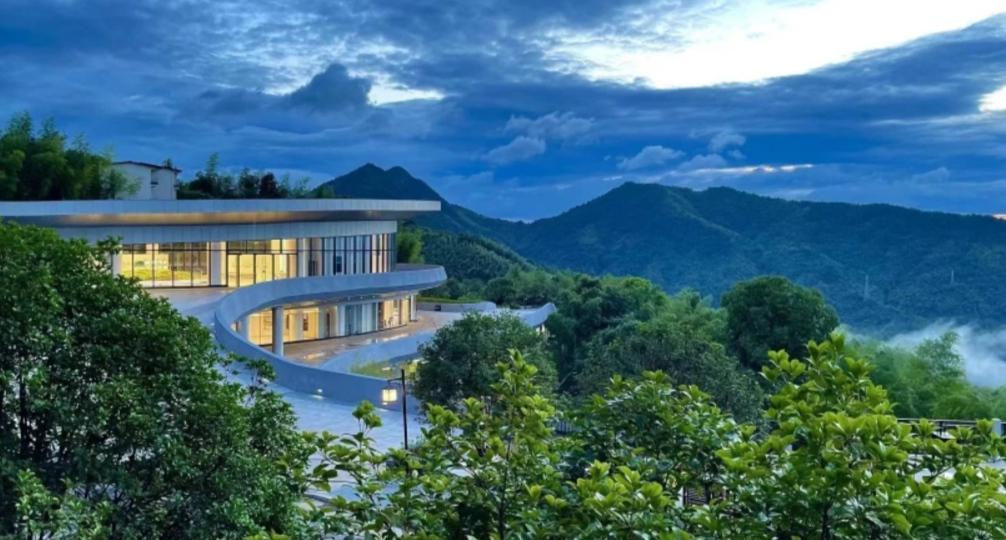 龙南虔心小镇——探寻赣南山水间的宁静致远 龙南虔心小镇,一个隐藏在