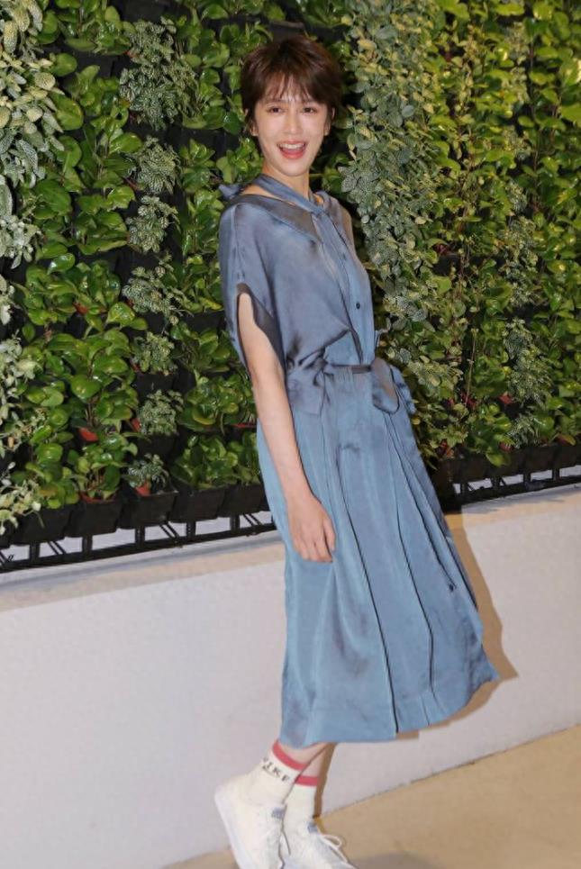 刘奕儿:不再是"花瓶"金马中奖 刘奕儿凭借在电影《老狐狸》中的出色