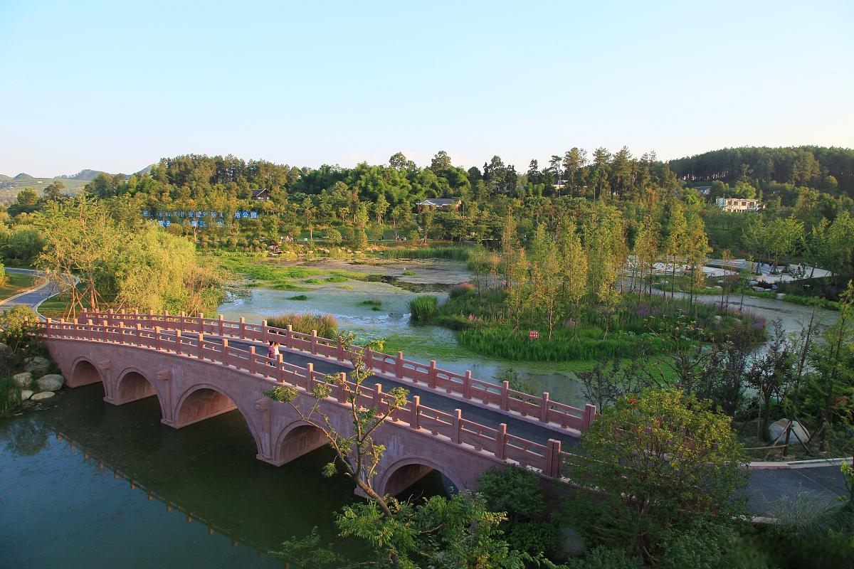 秀湖公园的美景图片