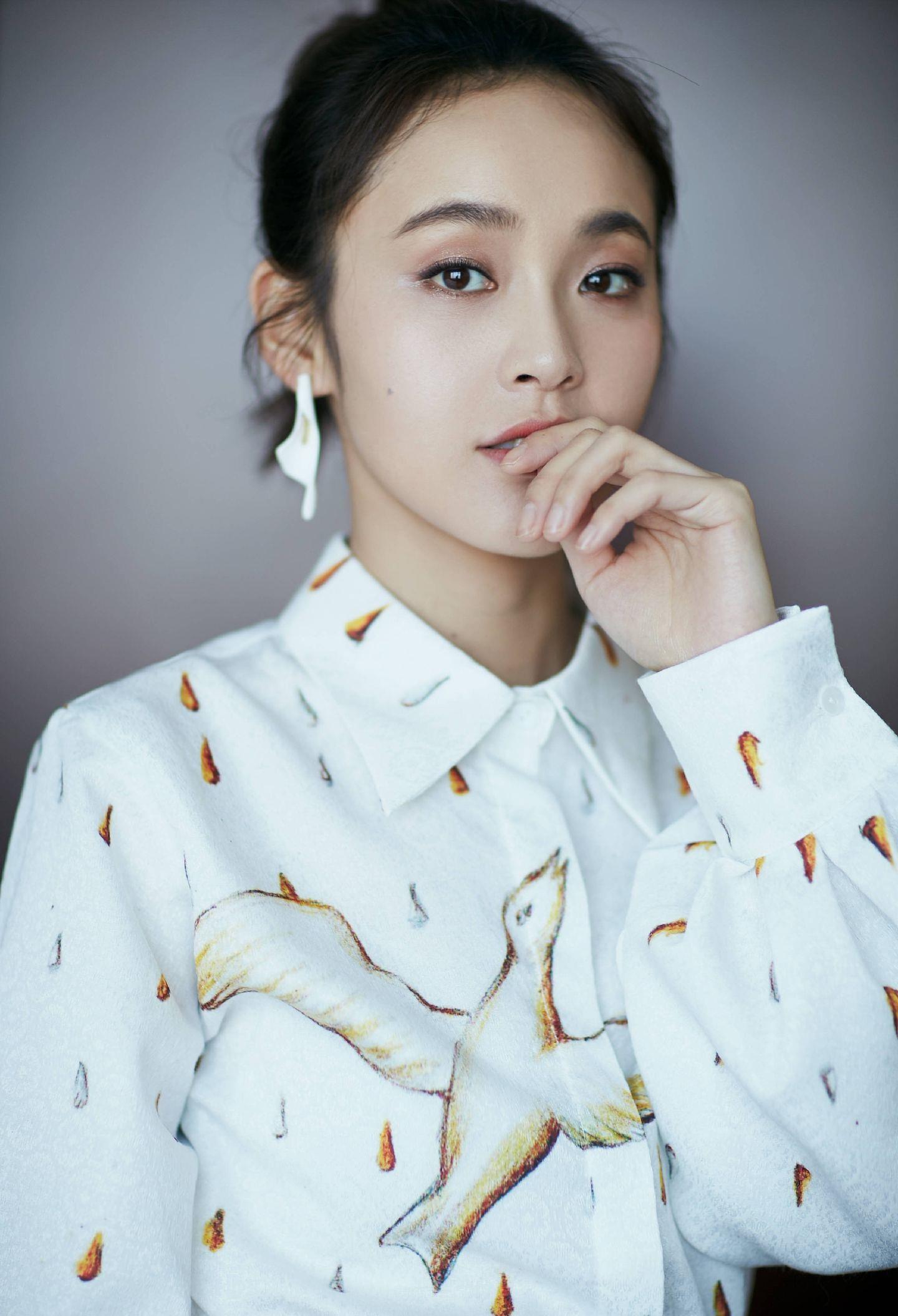 "冻龄女神"张佳宁:出道14年零绯闻 张佳宁是一位非常优秀的演员,她的