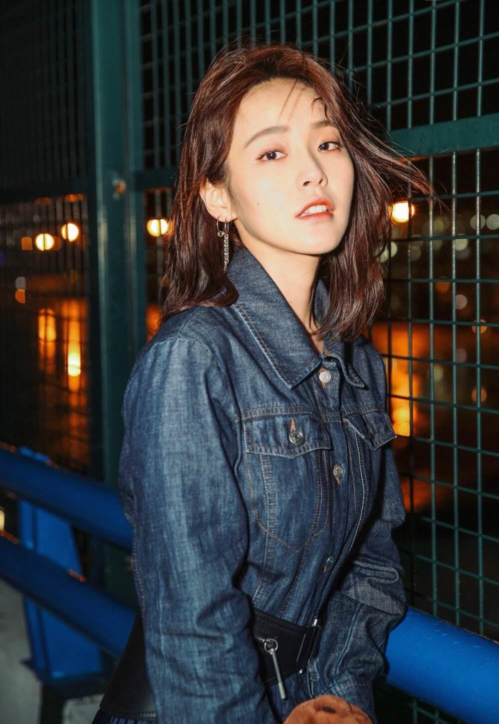 "冻龄女神"张佳宁:出道14年零绯闻 张佳宁是一位非常优秀的演员,她的