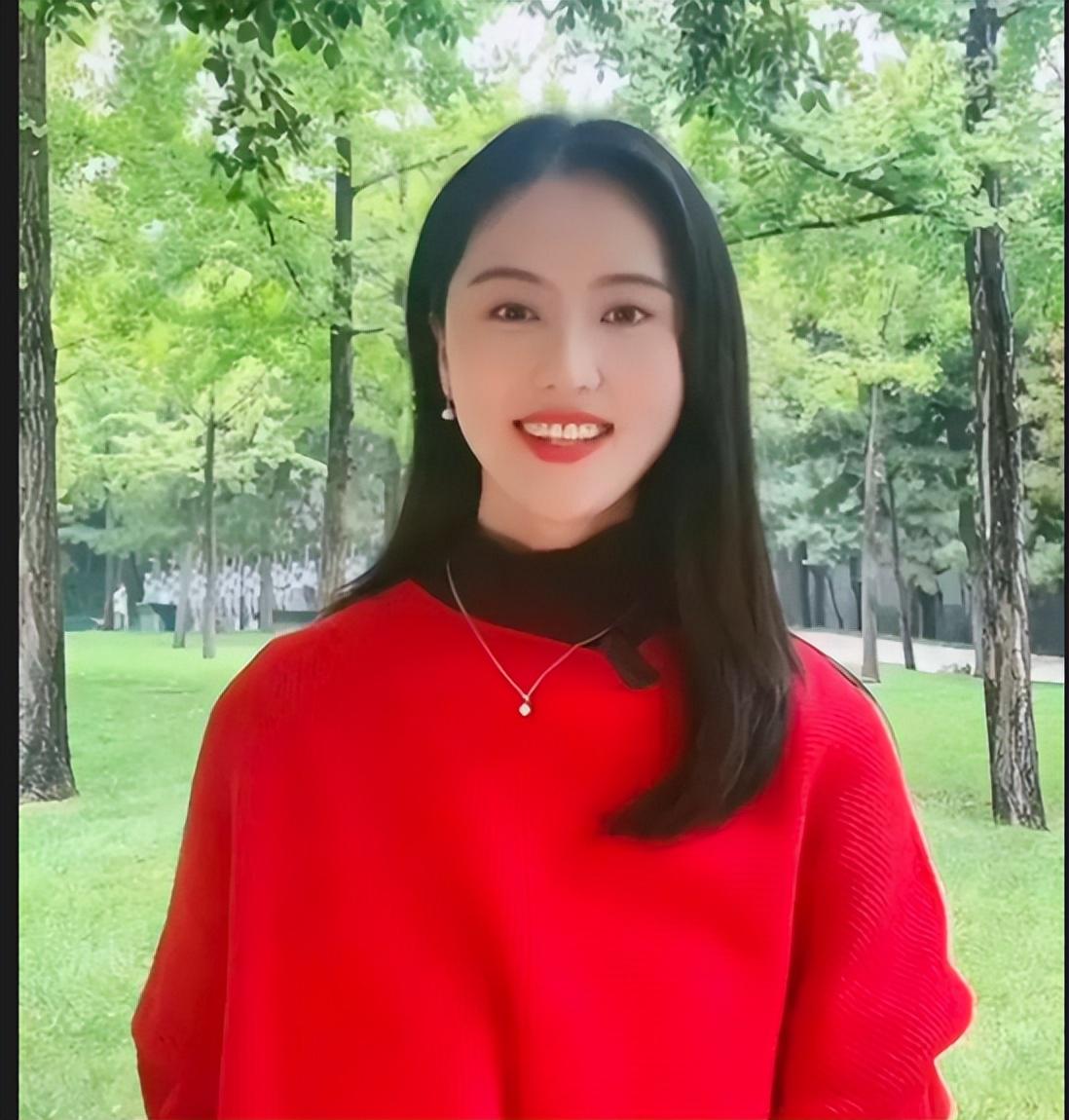 女博士相宜的故事 相宜,一个地道的陕西咸阳农村出生的女孩,一位博士