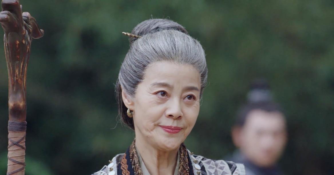 有翡:大忽悠到处拐人 周翡和李晟在战斗中配合默契,共同对付地煞,李晟