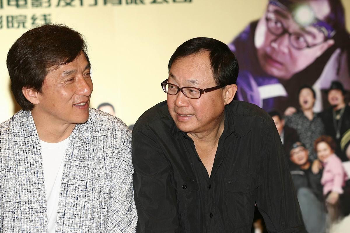 许冠文在《半斤八两》中扮演的是谁 电影《半斤八两》是1976年香港