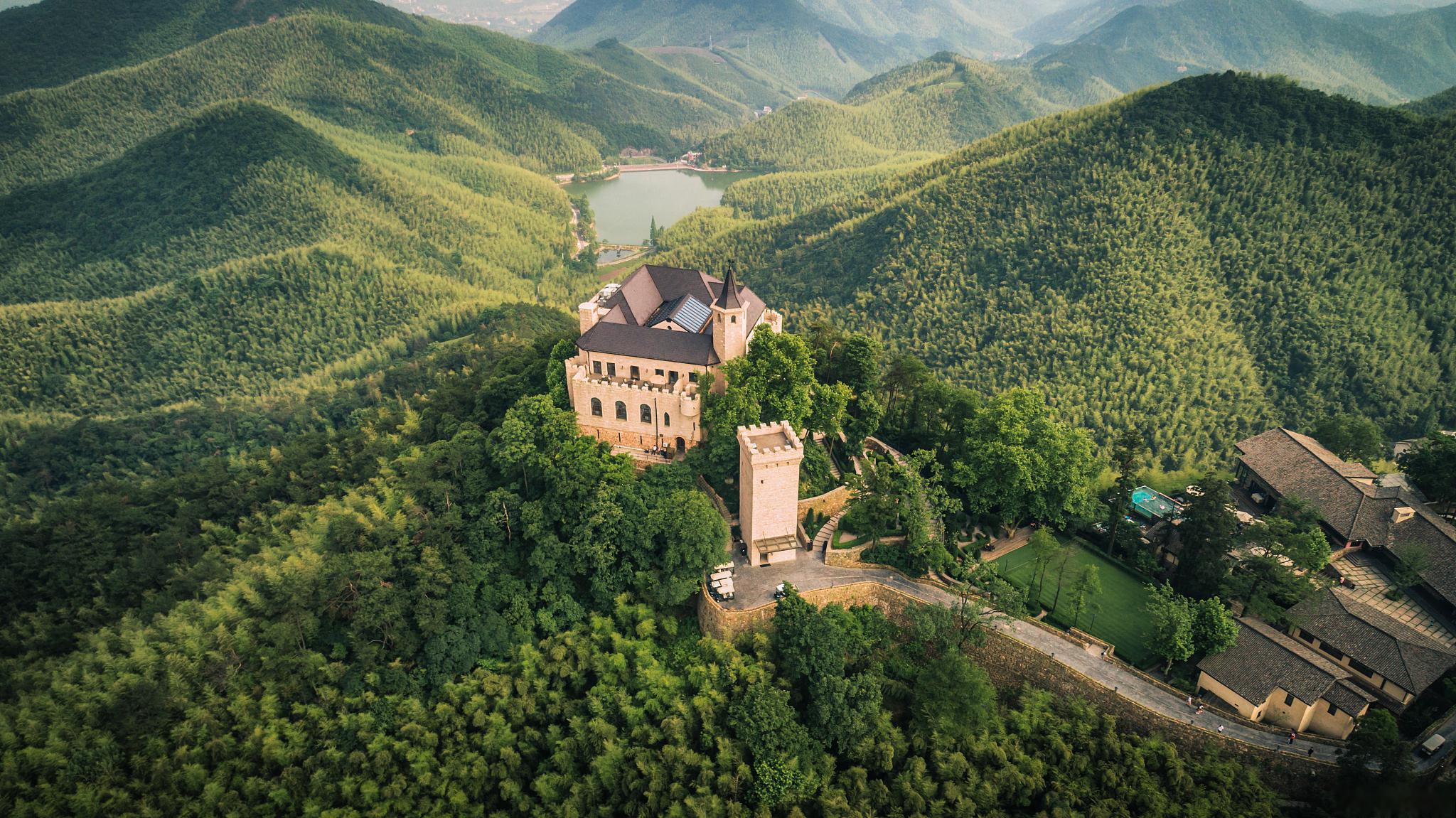 莫干山旅游攻略 莫干山的壮美景色和丰富文化吸引着无数游客前来探访.
