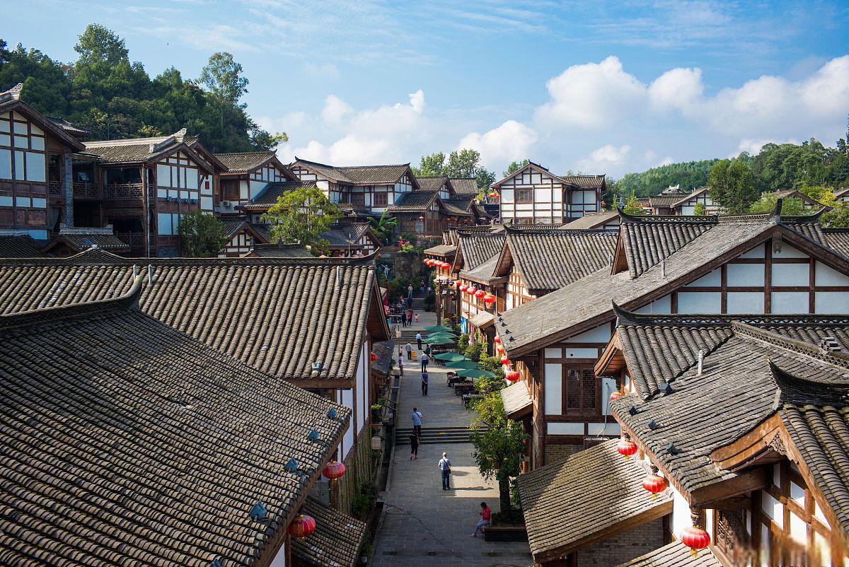 阆中古城:一座拥有两千多年历史的梦幻小镇 四川阆中古城,位于四川省