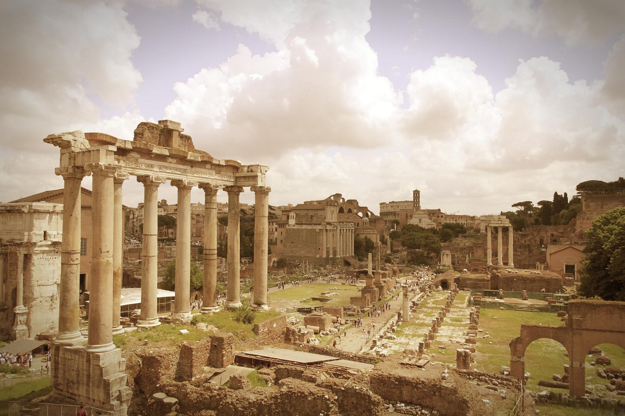 希腊,这个充满魅力的国家 希腊,这个古老而充满魅力的国家,是欧洲大陆