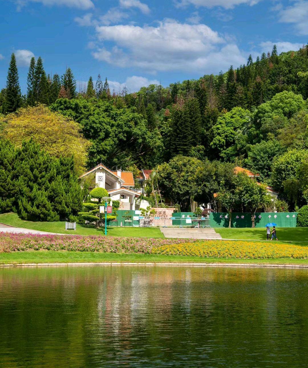 云台花园,自然生态艺术的完美结合 云台花园位于中国广东省广州市白云