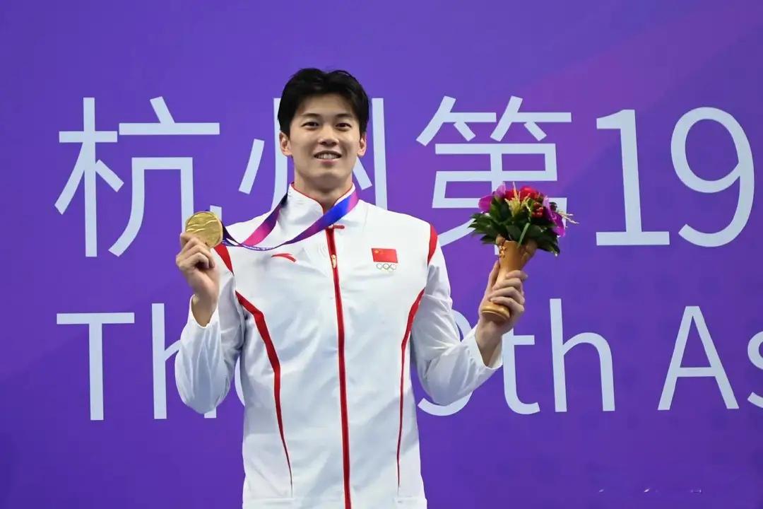 汪顺:游泳富二代 汪顺是本届亚运会中国游泳队的人气王,富二代运动员