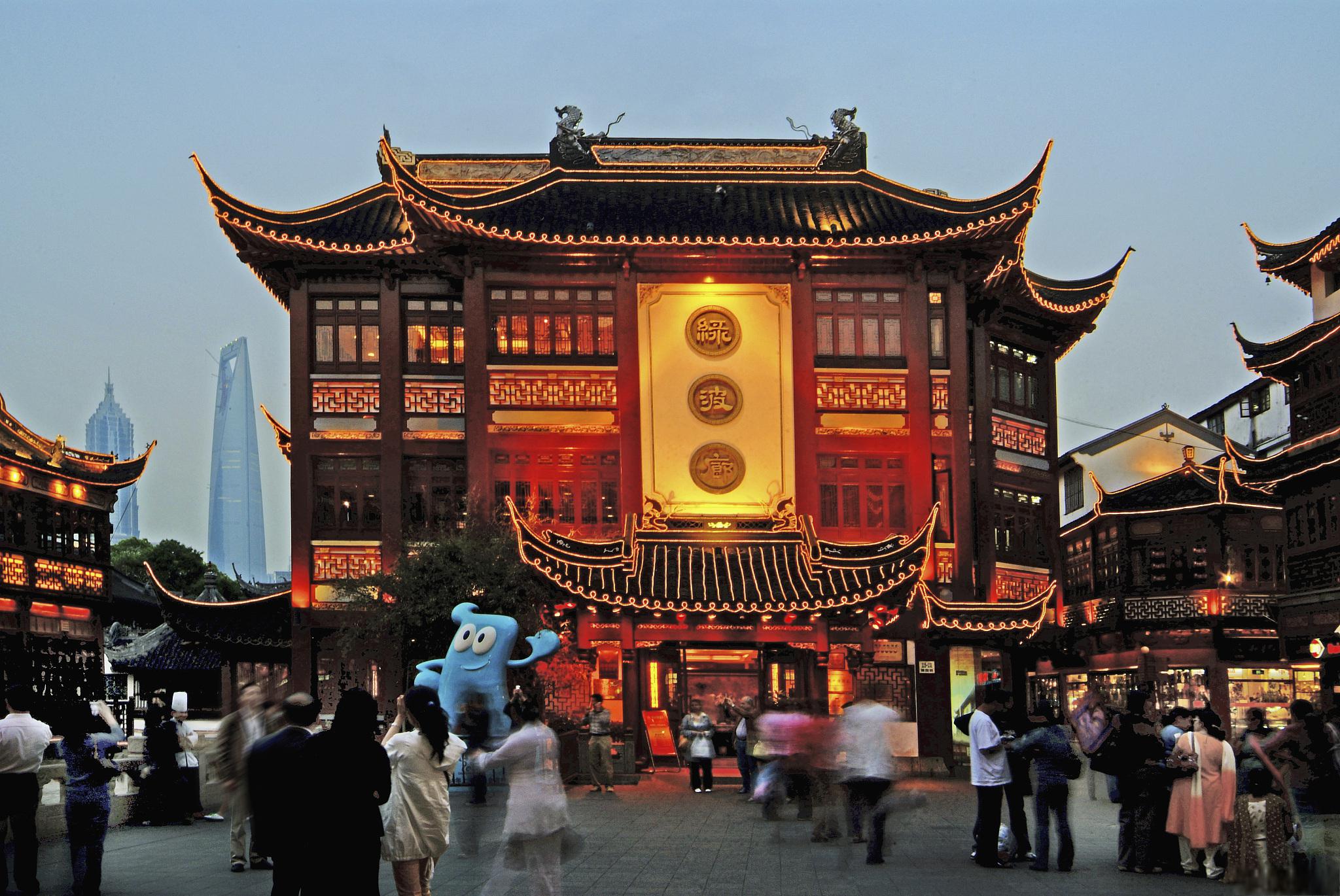 上海必去的五个景点 作为一个国际化的大都市,上海有很多值得一游的