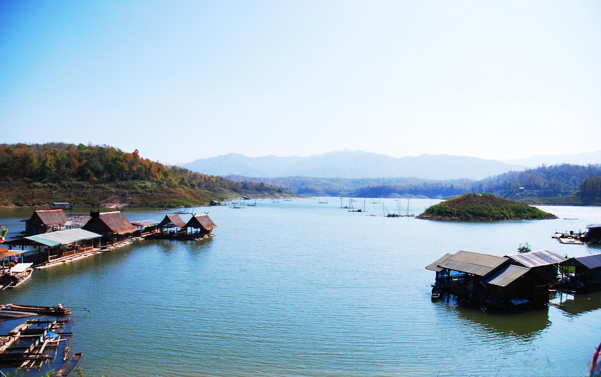 关山湖风景区图片