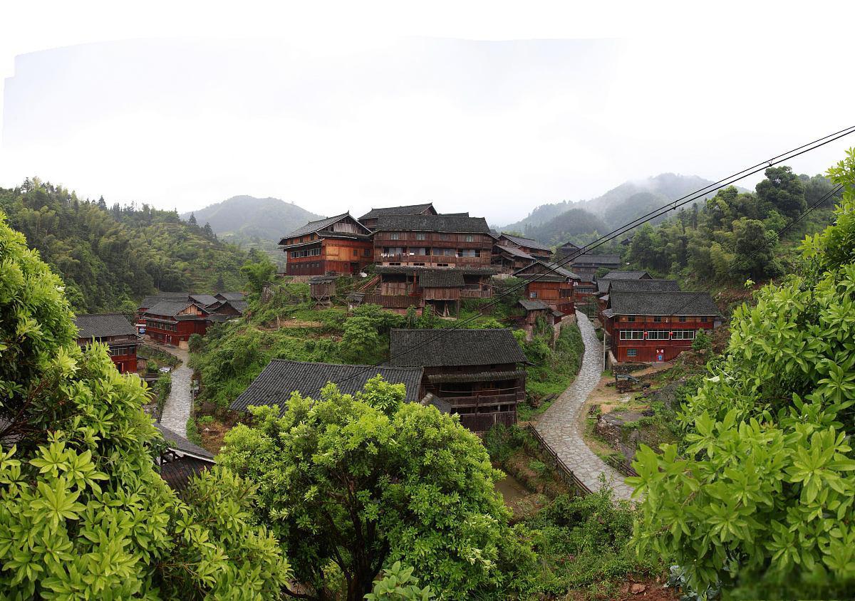万佛山/侗寨风景名胜区是位于湖南省通道境内的一个国家aaa级景区