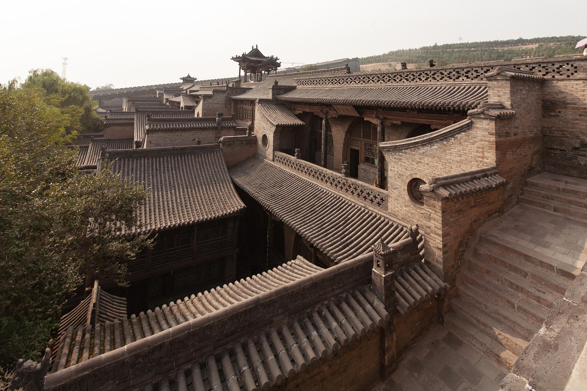 王家大院的历史文化底蕴 王家大院位于山西省晋中市灵石县,是一座有着