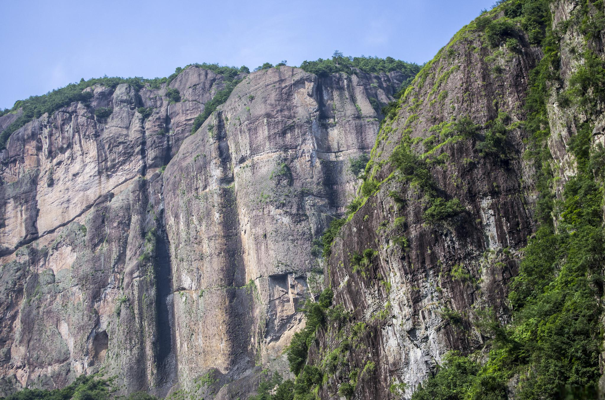 北斗崖景区,自然与人文的完美融合 北斗崖景区位于中国江西省上饶市
