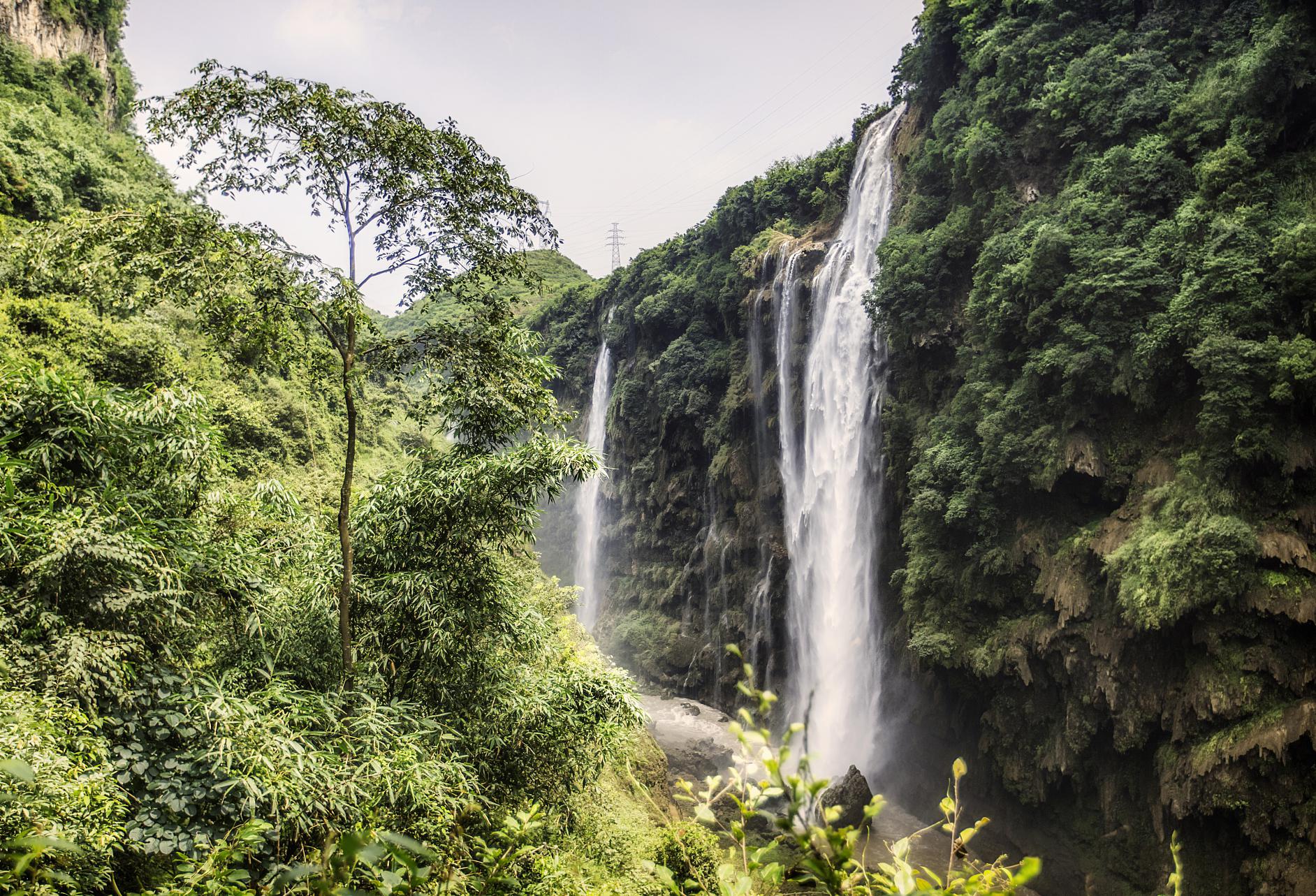 贵州马岭河大峡谷,值得一游 贵州马岭河大峡谷,被誉为"中华首漂",是一