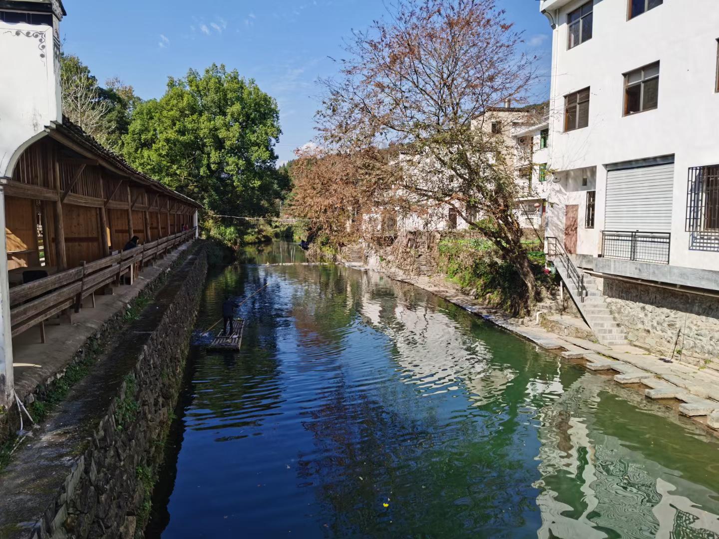 晓起村:中国别具韵味的古文化生态村 我们在江西婺源"晓起村"参观游览