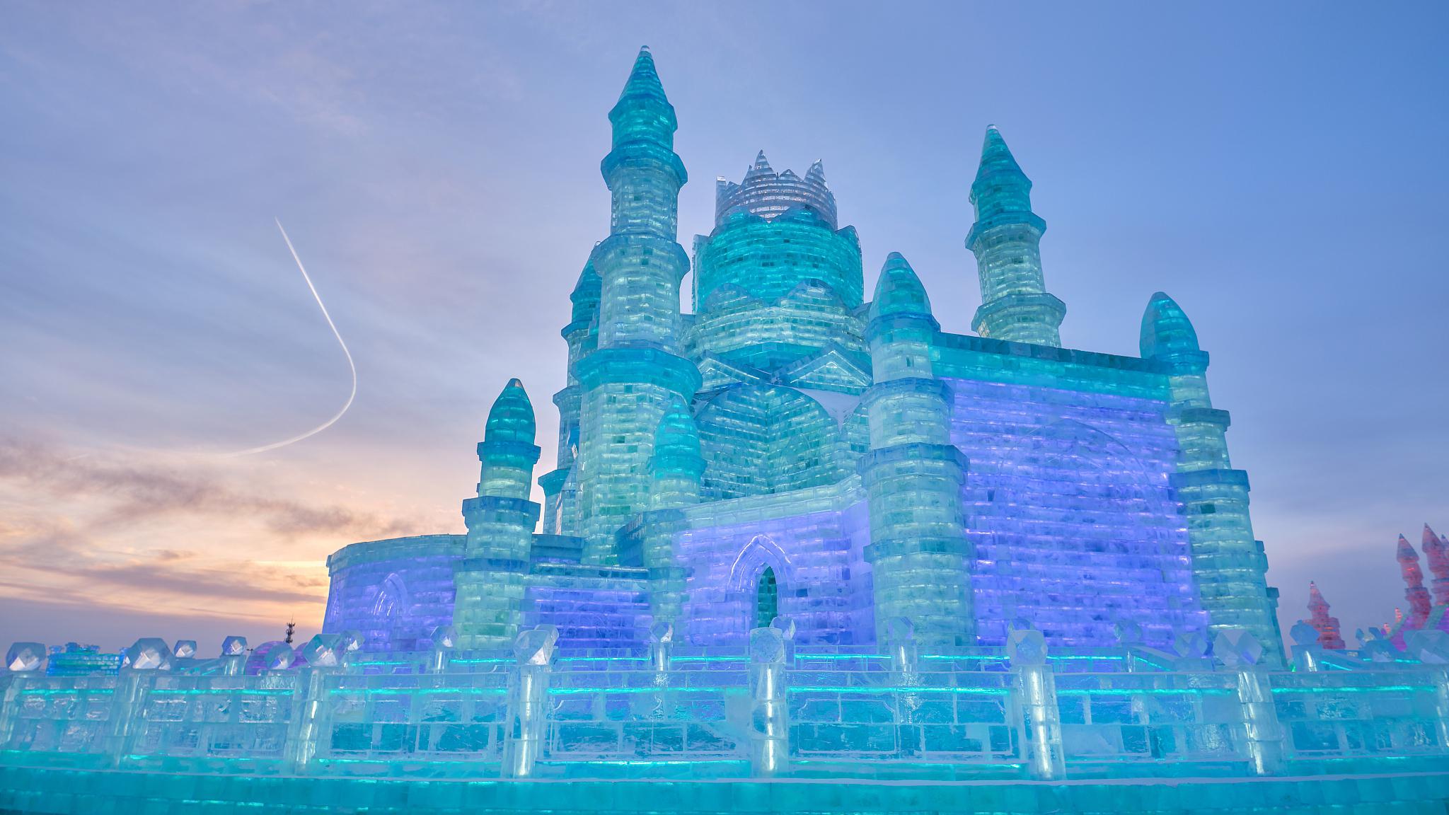 黑龙江冰雪旅游攻略 黑龙江是一个充满冰雪魅力的地方,下面就让我来给