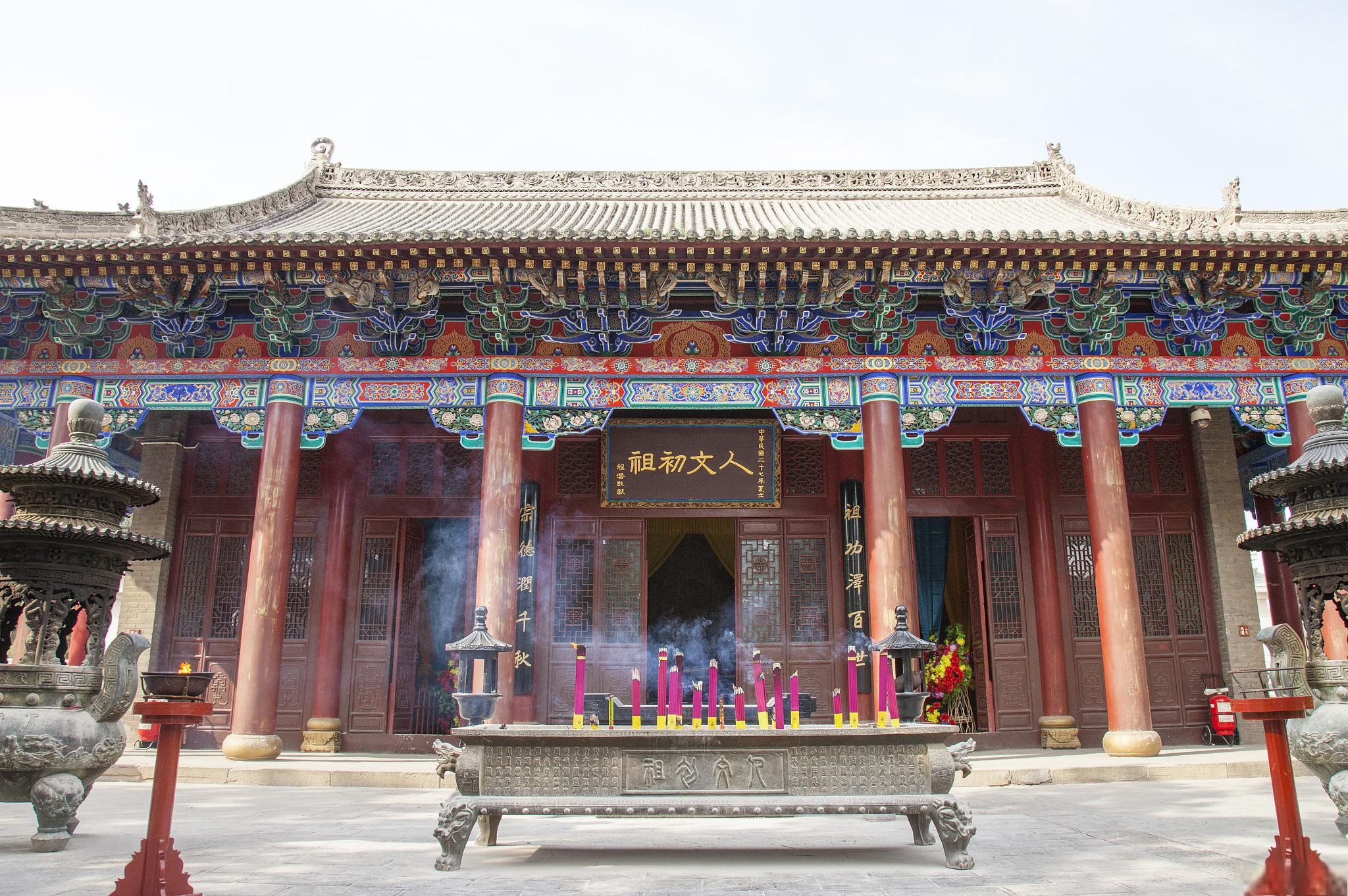 升阳观:济南市的历史文化见证 在济南市的大明湖畔,有一座古朴而神秘